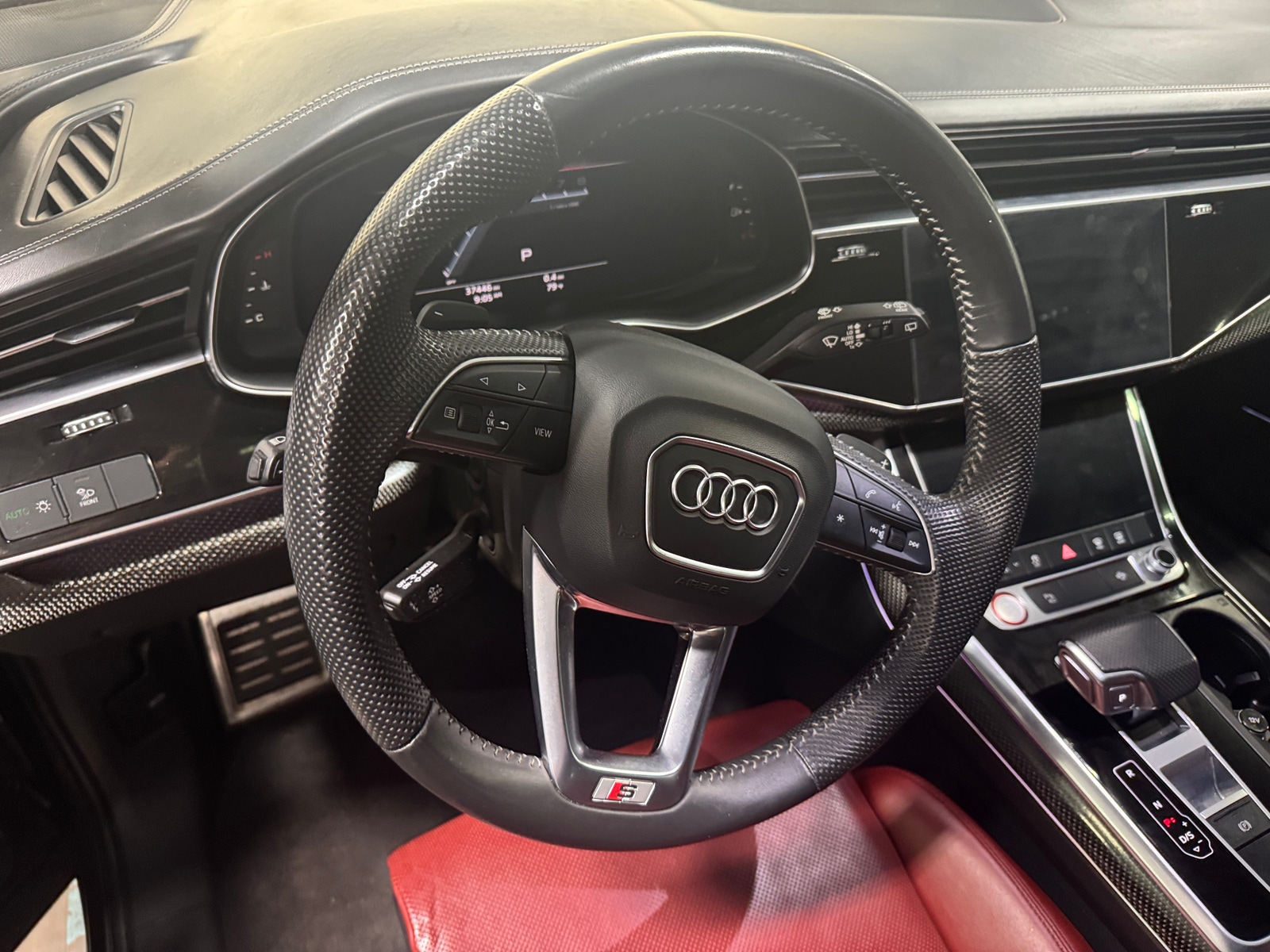 Thumbnail: 2020 Audi SQ7 - 4