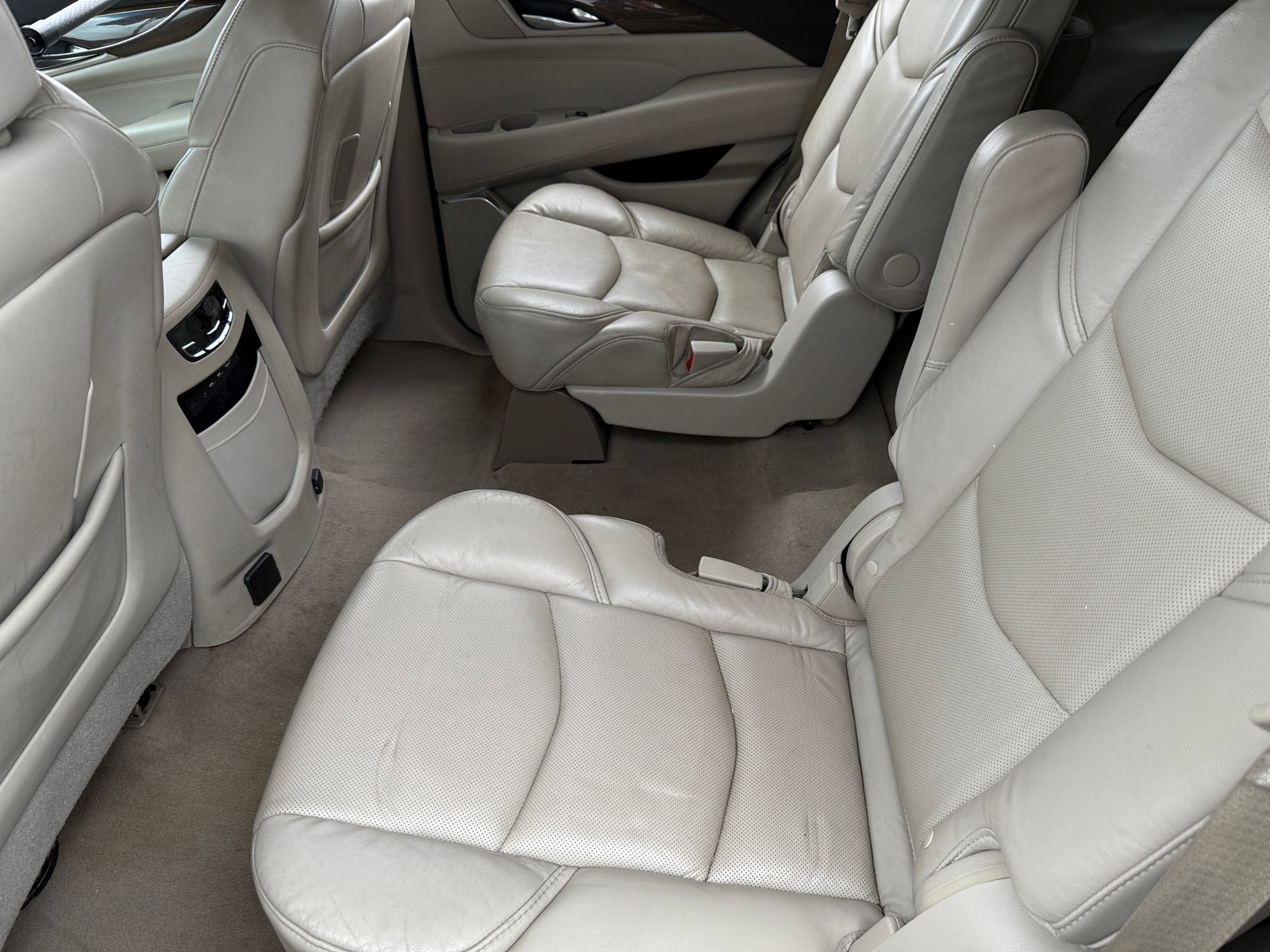 Thumbnail: 2020 Cadillac Escalade - 5