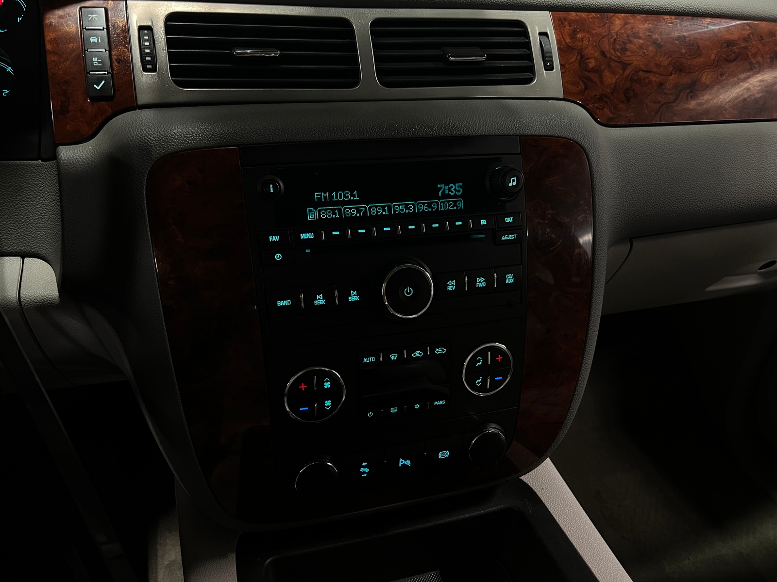 Thumbnail: 2011 Chevrolet Silverado 3500 - 3