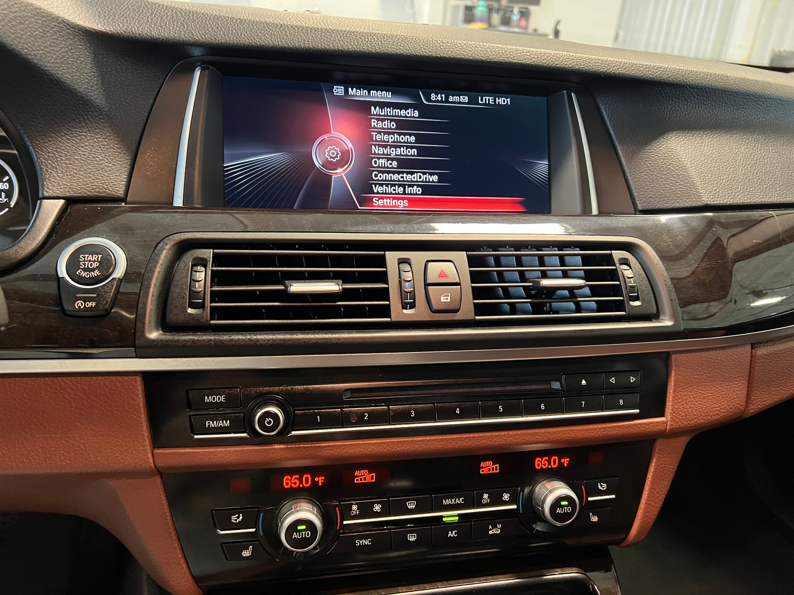 Thumbnail: 2016 BMW 5 Series - 3