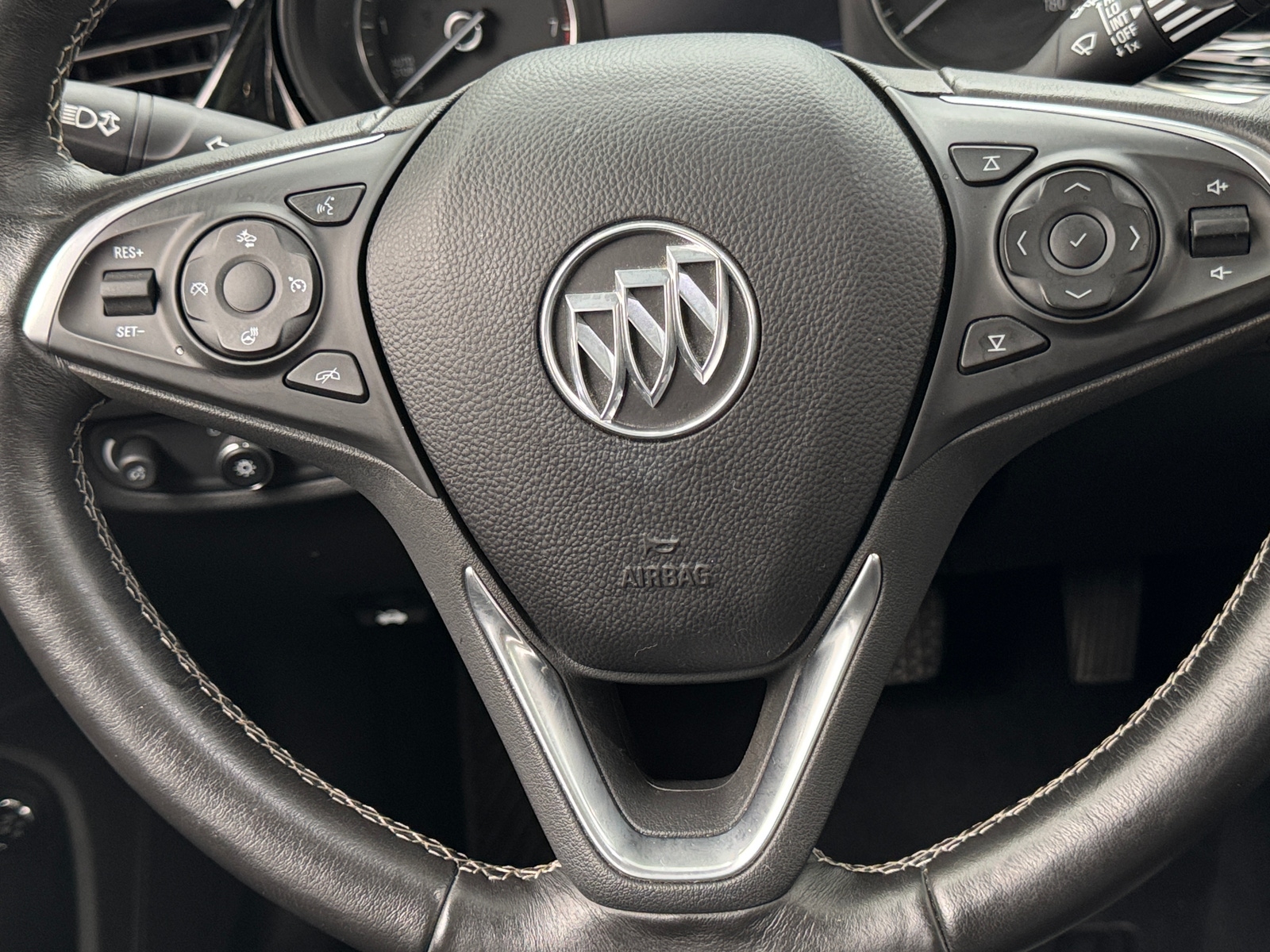 Thumbnail: 2018 Buick Regal - 4