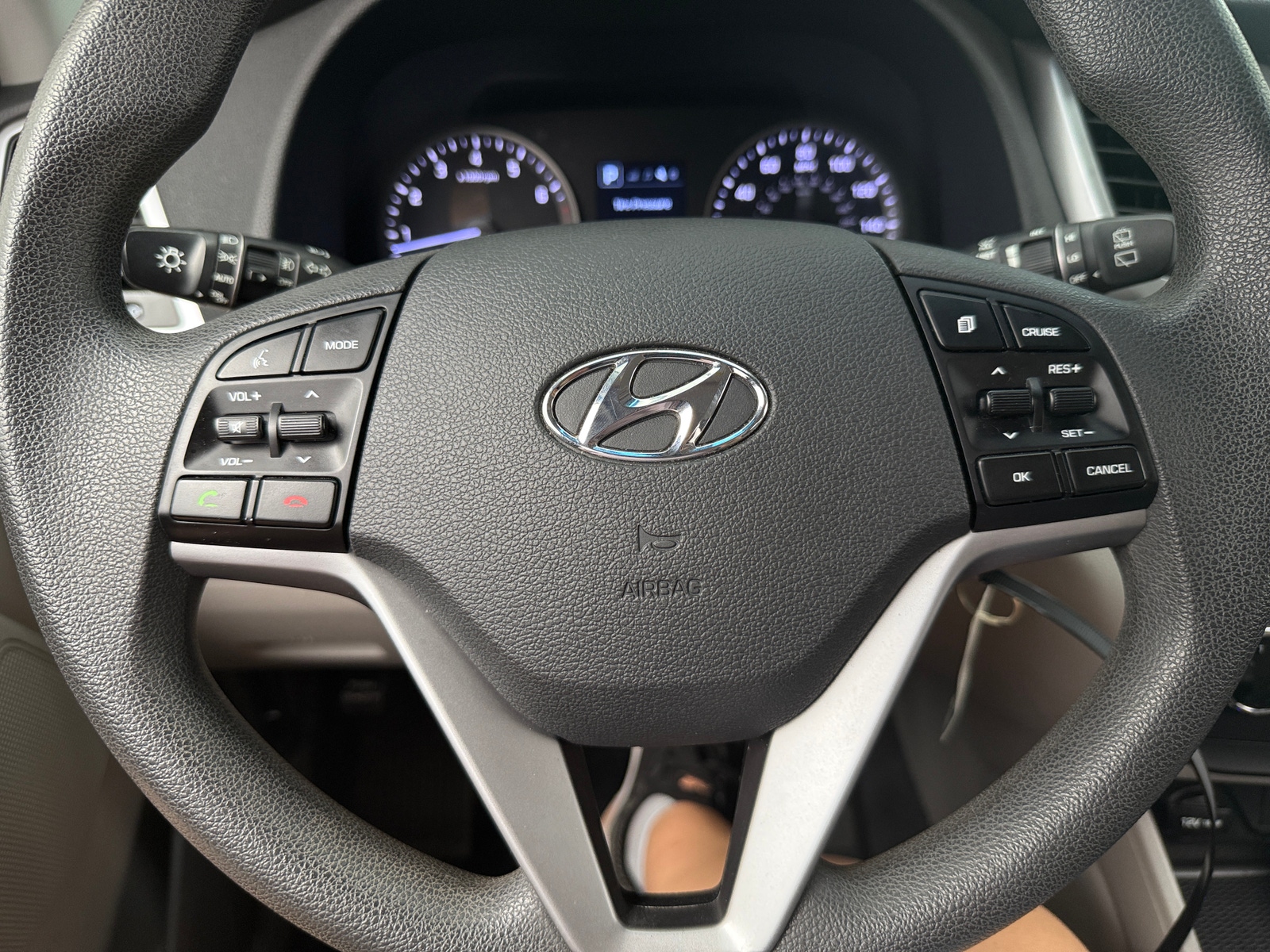 Thumbnail: 2017 Hyundai Tucson - 5