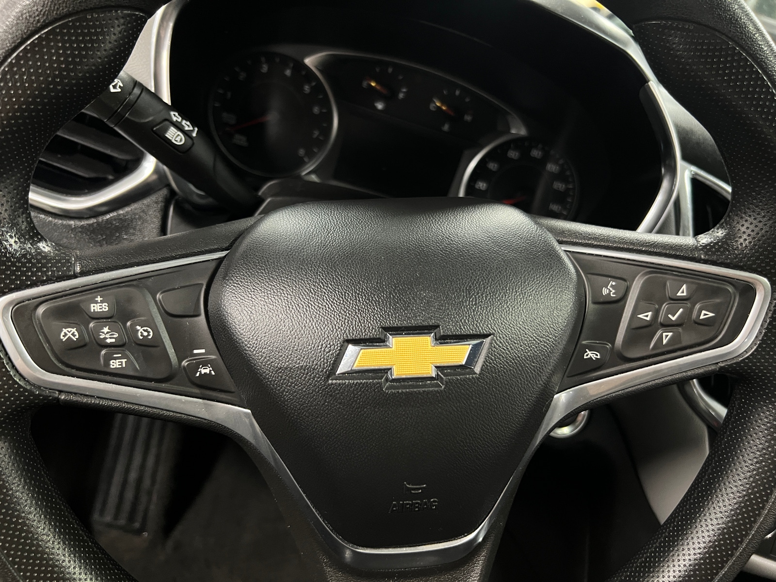Thumbnail: 2022 Chevrolet Equinox - 5