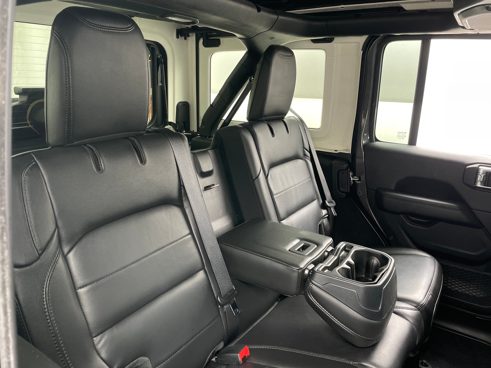 Thumbnail: 2020 Jeep Wrangler - 5