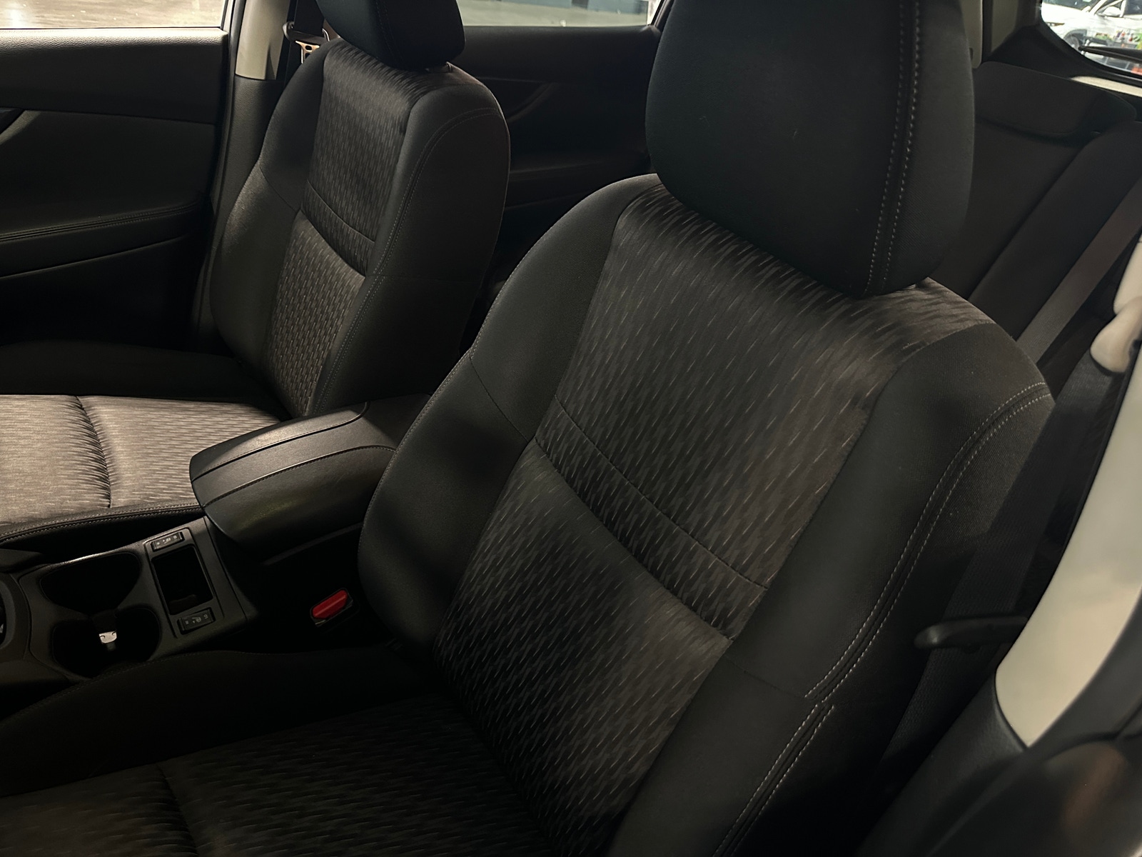 Thumbnail: 2019 Nissan Rogue - 2