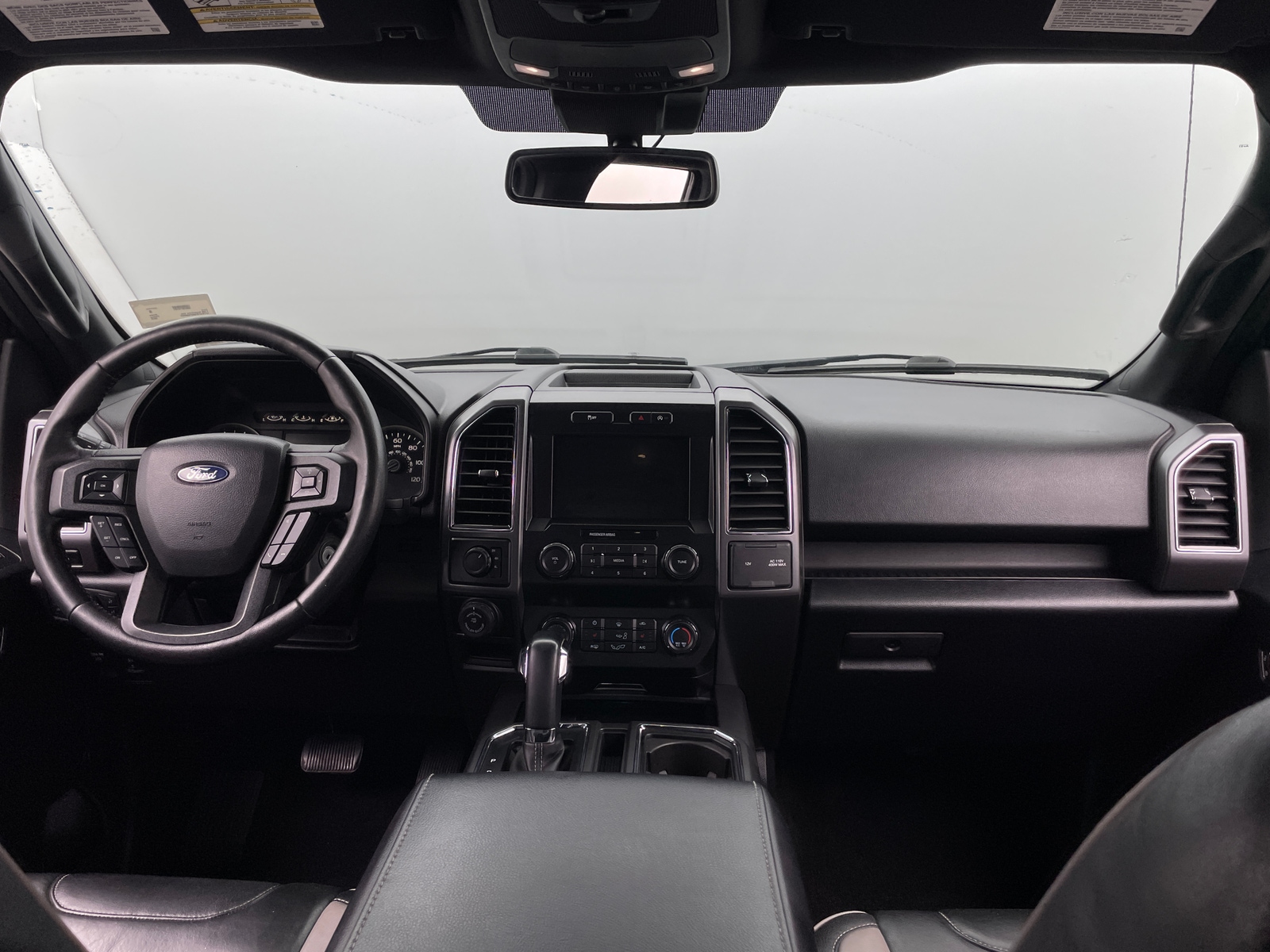 Thumbnail: 2019 Ford Econoline - 3