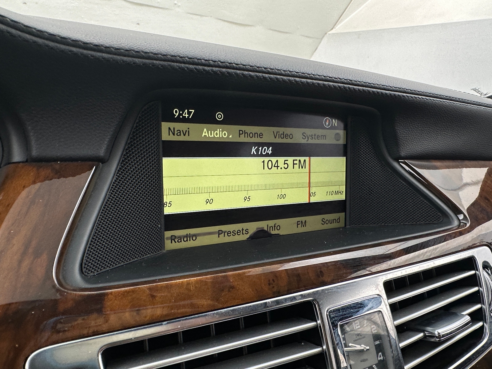 Thumbnail: 2012 Mercedes-Benz CLS - 2