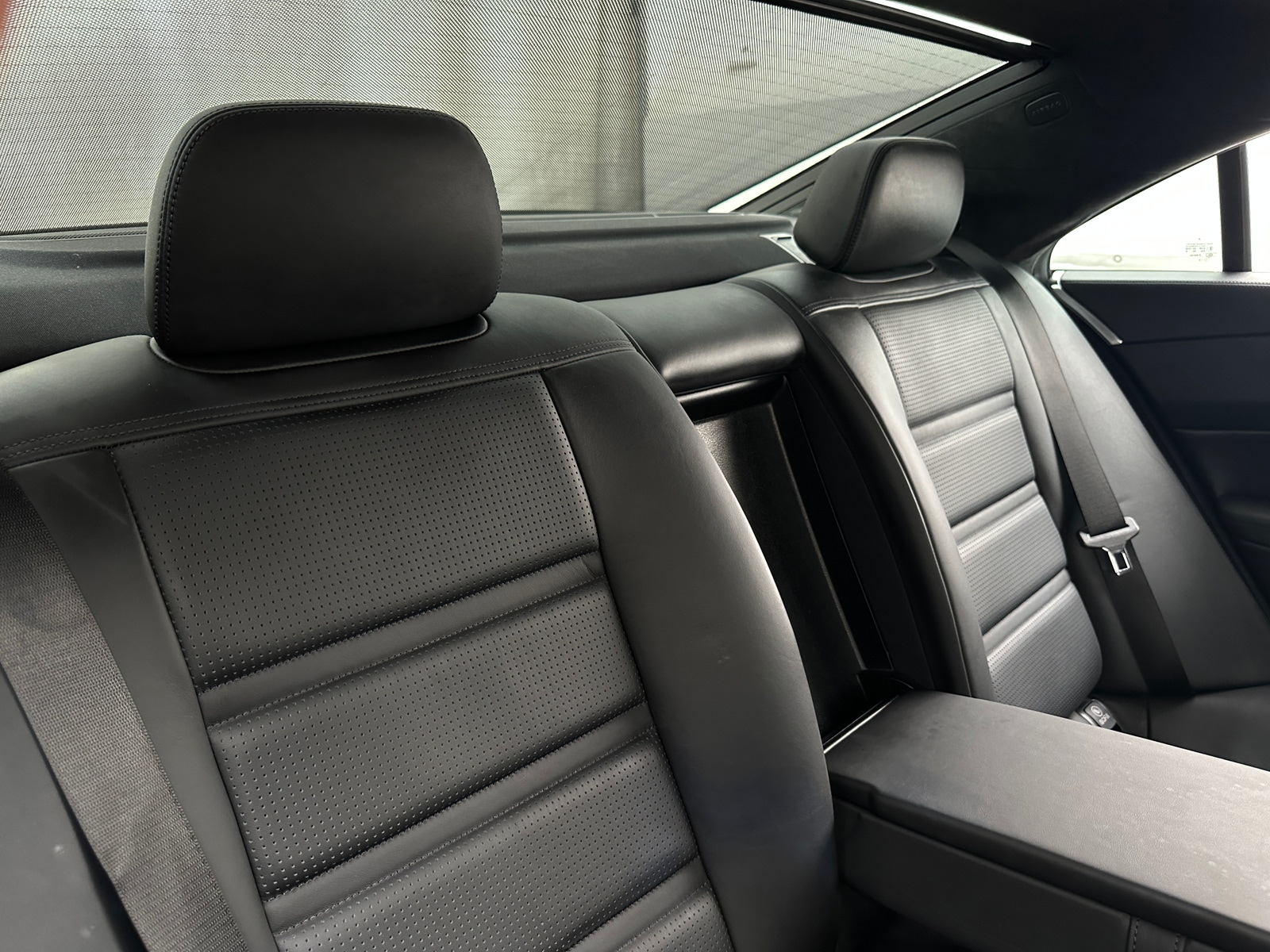 Thumbnail: 2012 Mercedes-Benz CLS - 4