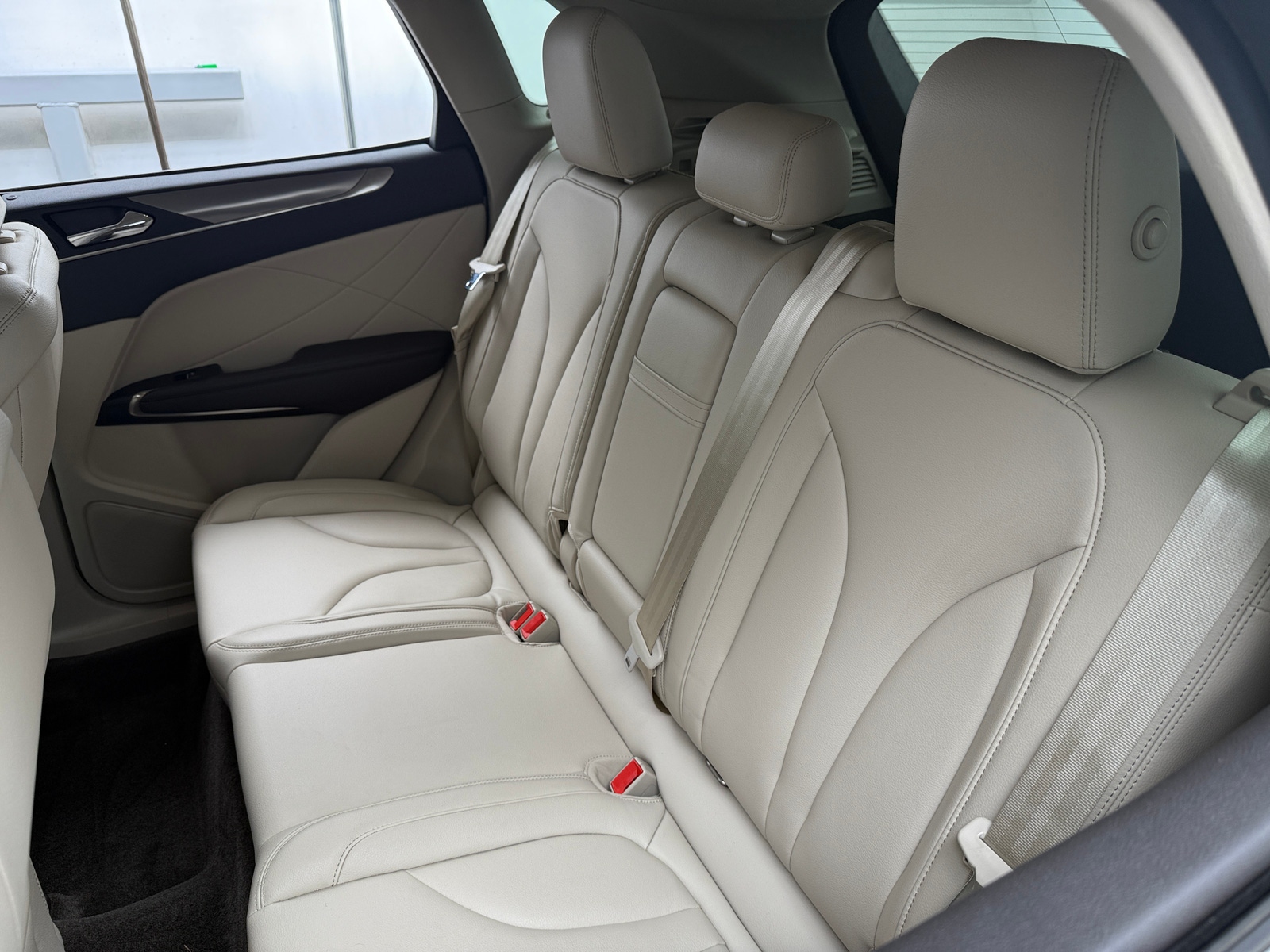 Thumbnail: 2017 Lincoln MKC - 5