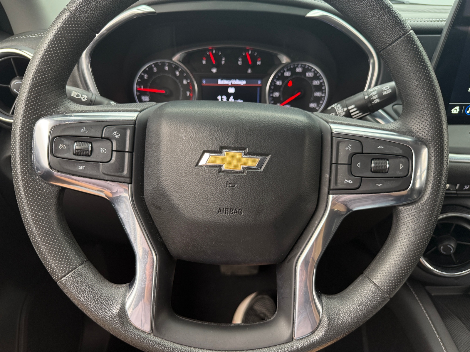 Thumbnail: 2023 Chevrolet Blazer - 5