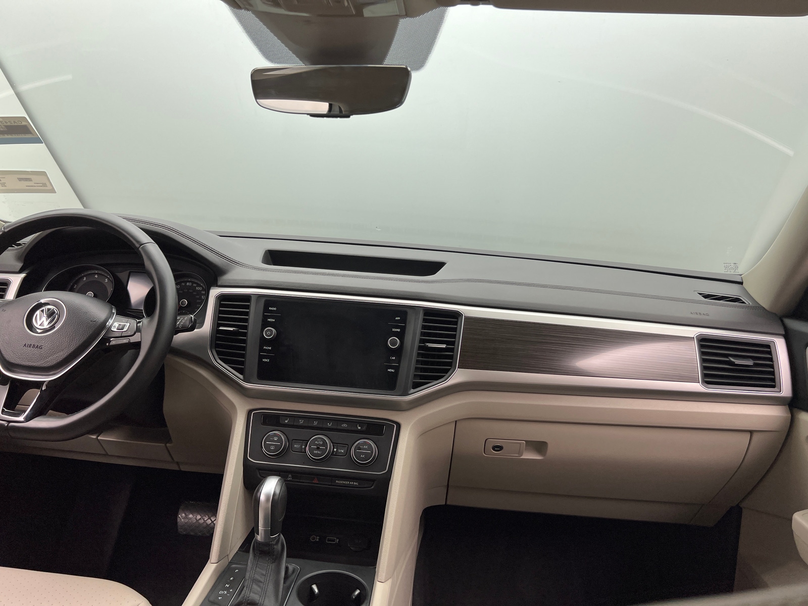 Thumbnail: 2018 Volkswagen Atlas - 2