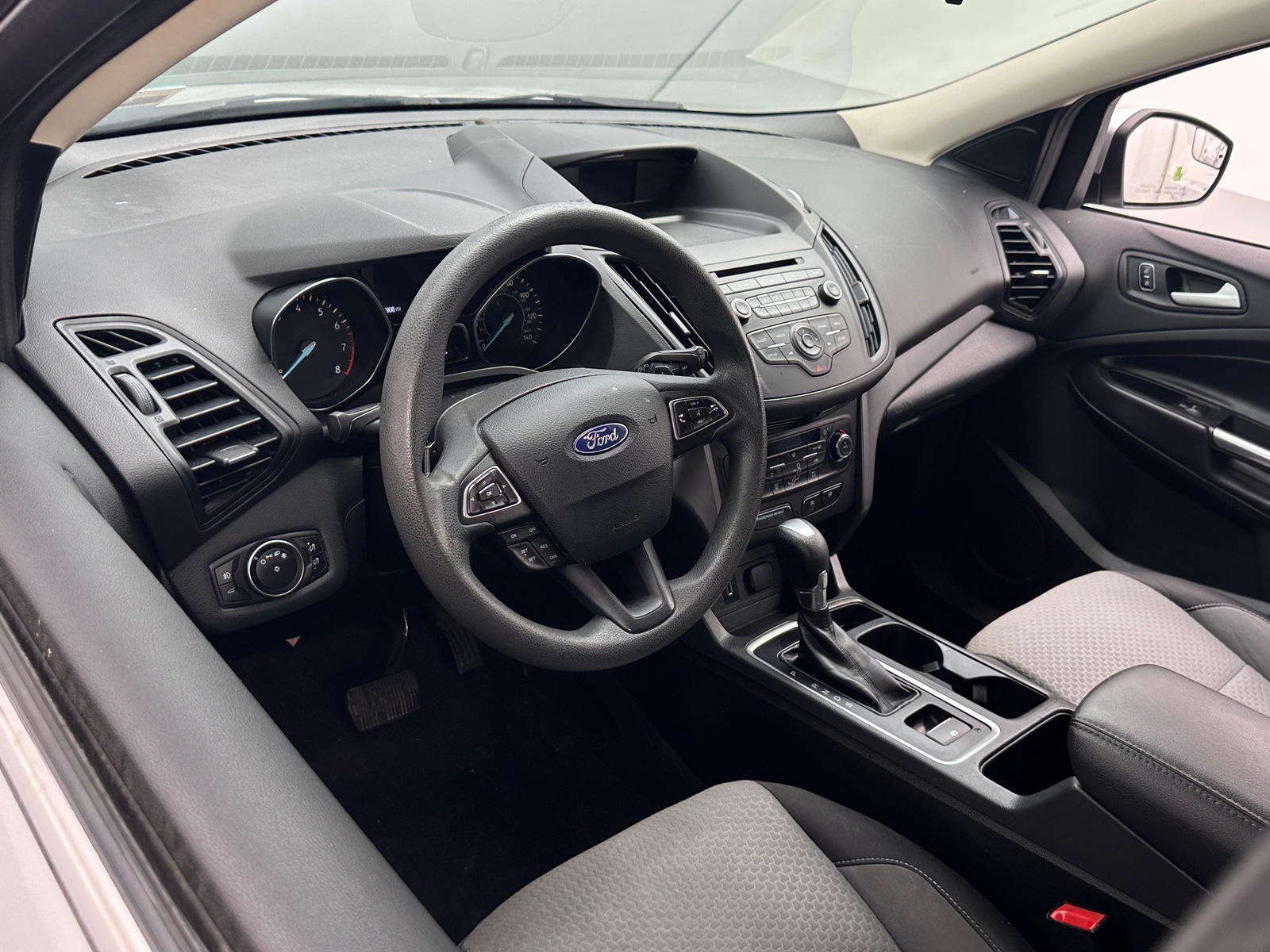 Thumbnail: 2017 Ford Escape - 3