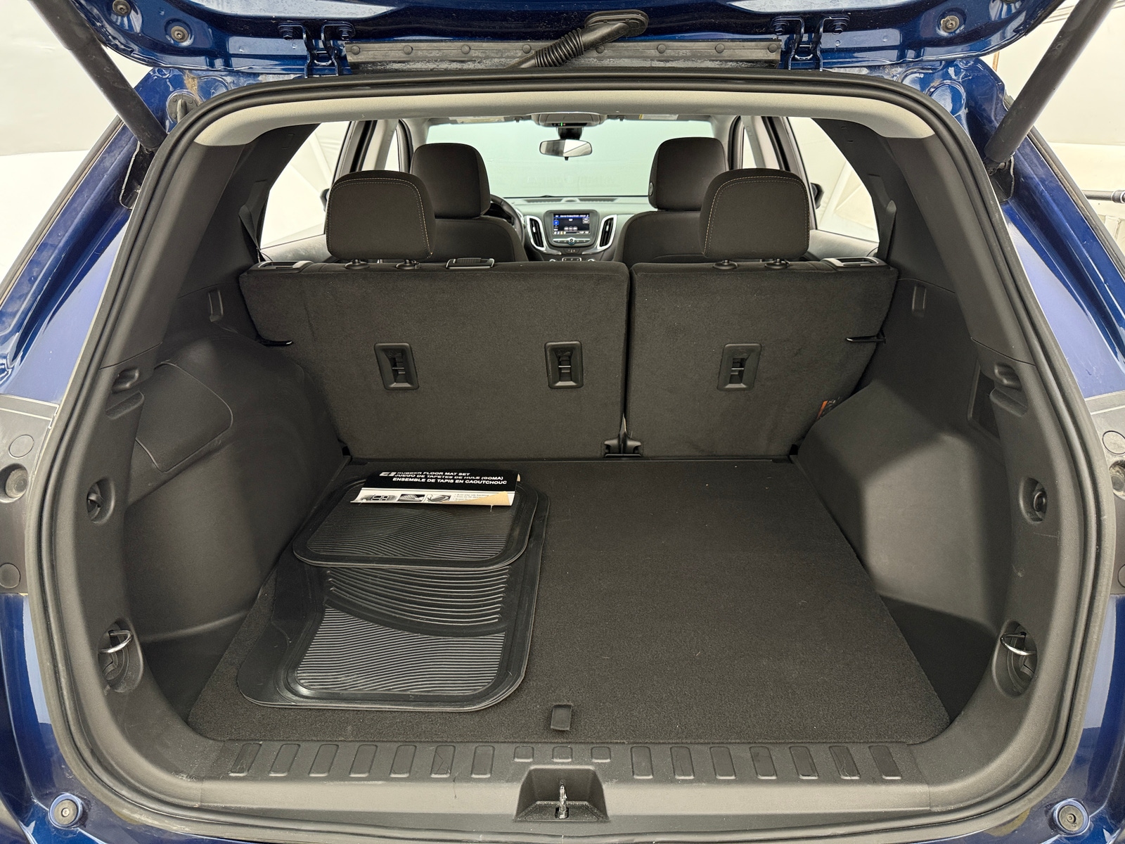 Thumbnail: 2023 Chevrolet Equinox - 6