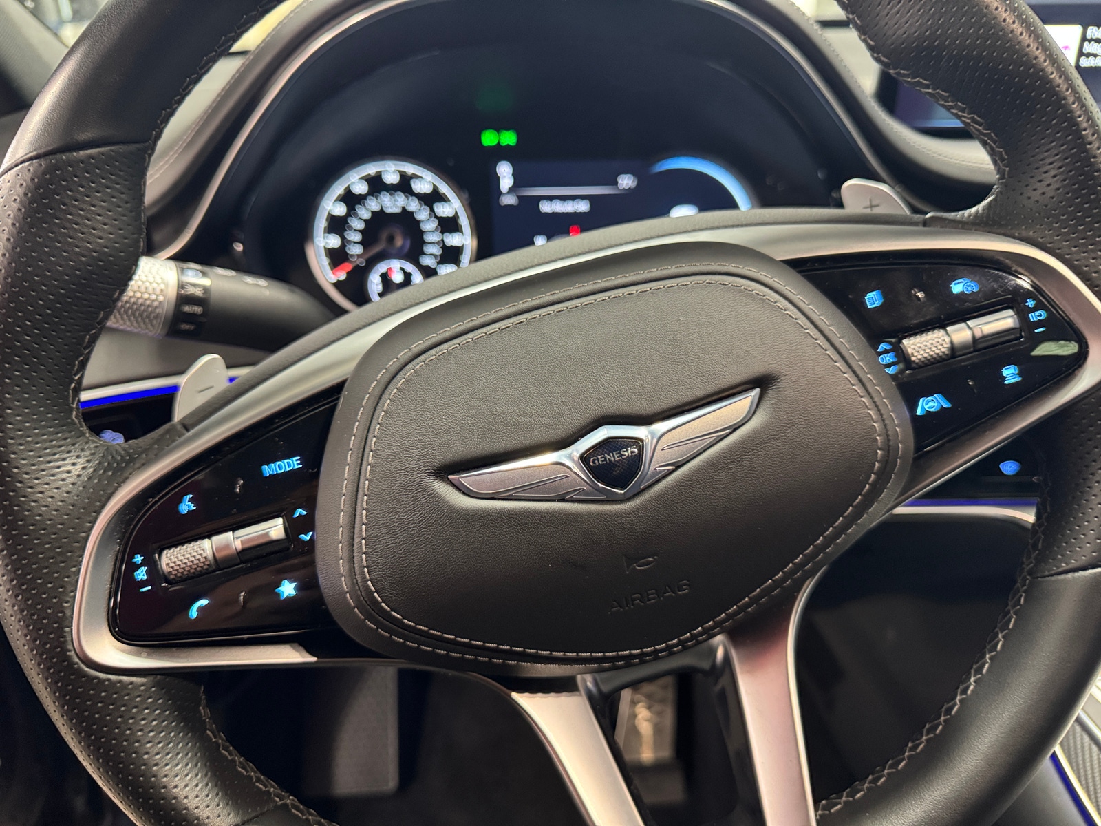 Thumbnail: 2022 Genesis GV70 - 4