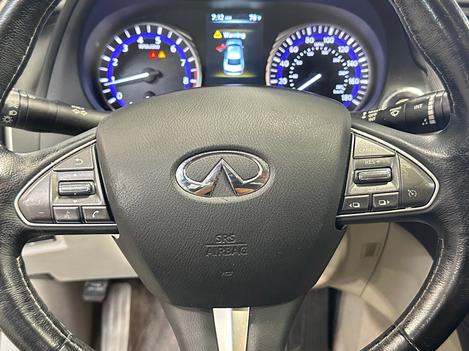 Thumbnail: 2015 INFINITI Q50 - 4