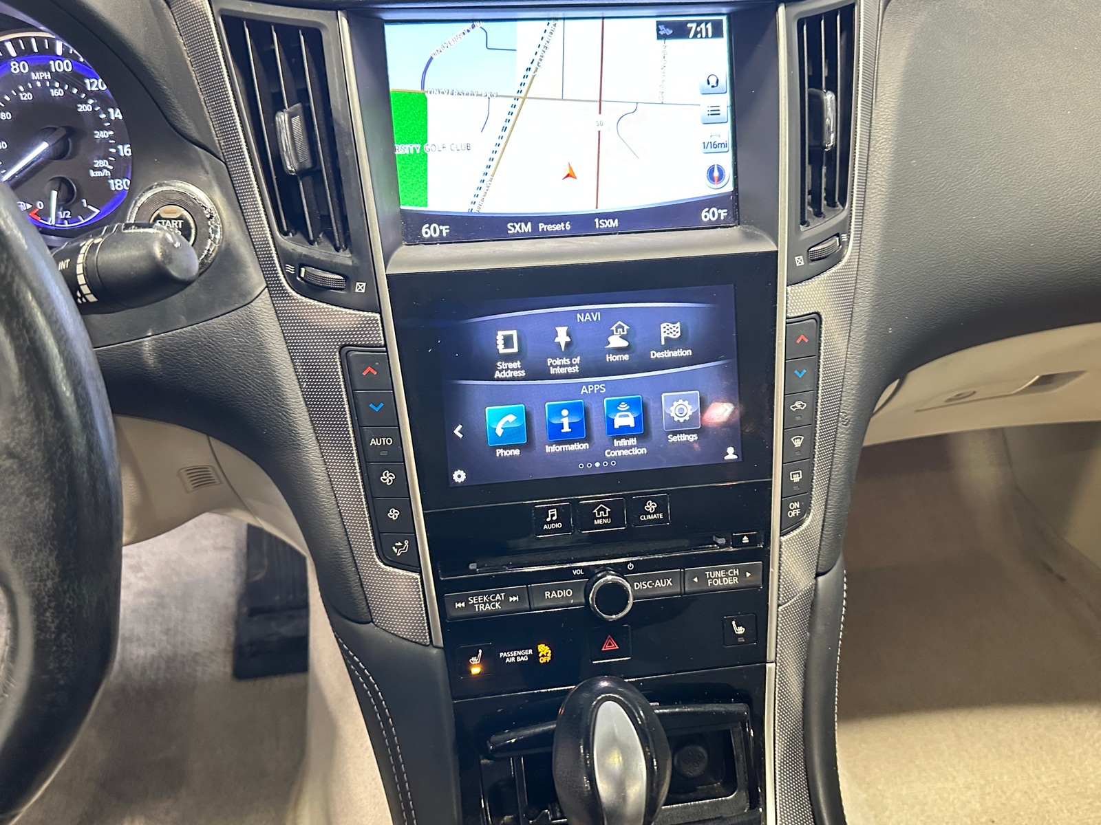 Thumbnail: 2015 INFINITI Q50 - 3