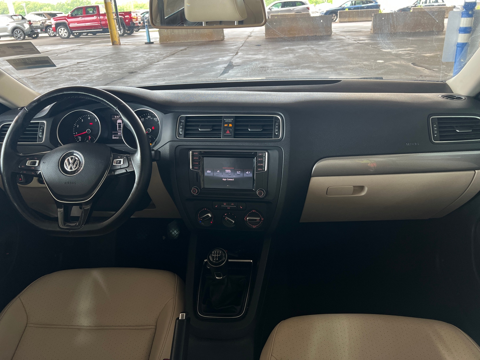 Thumbnail: 2017 Volkswagen Jetta - 2