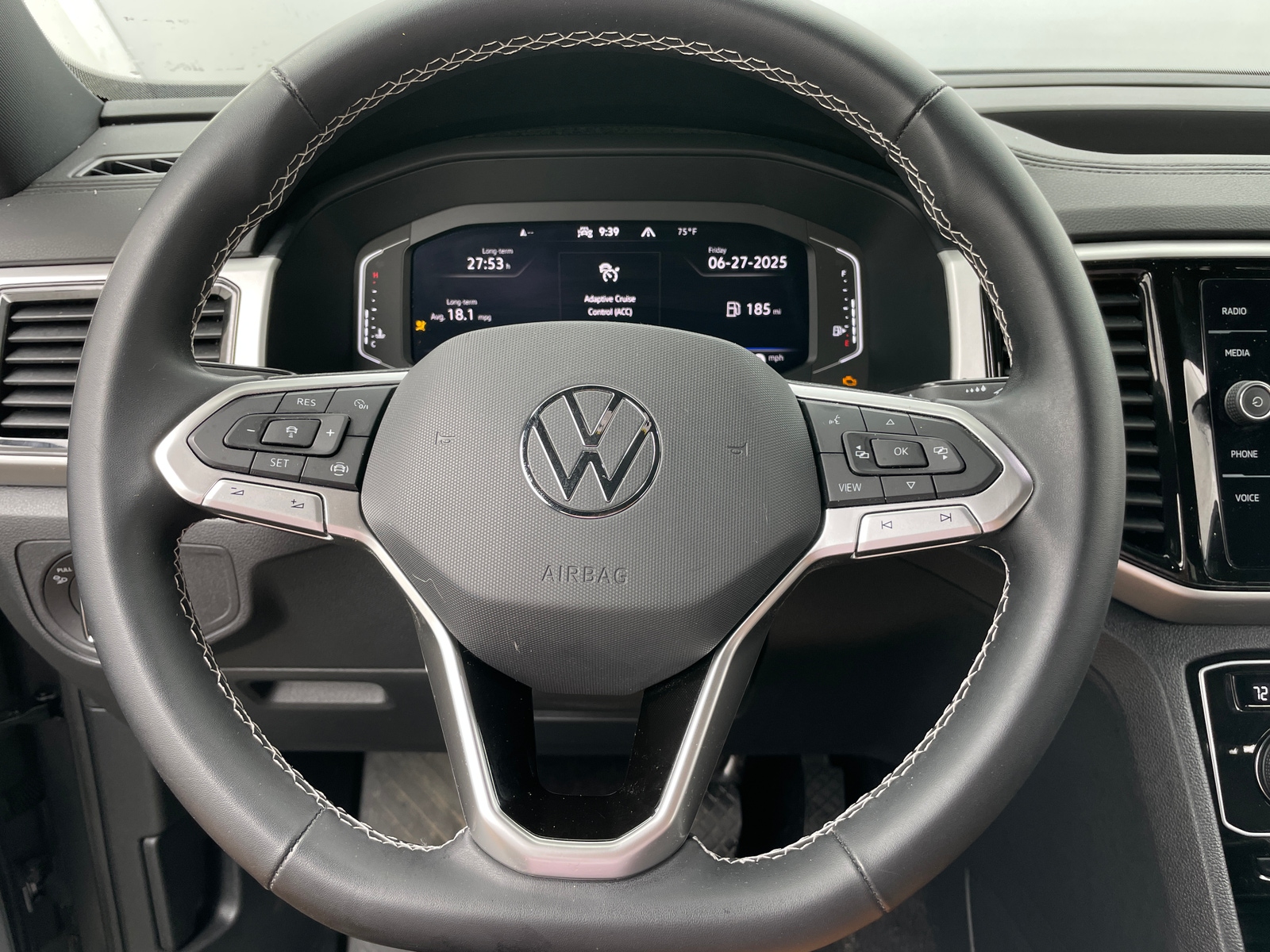 Thumbnail: 2022 Volkswagen Atlas - 4