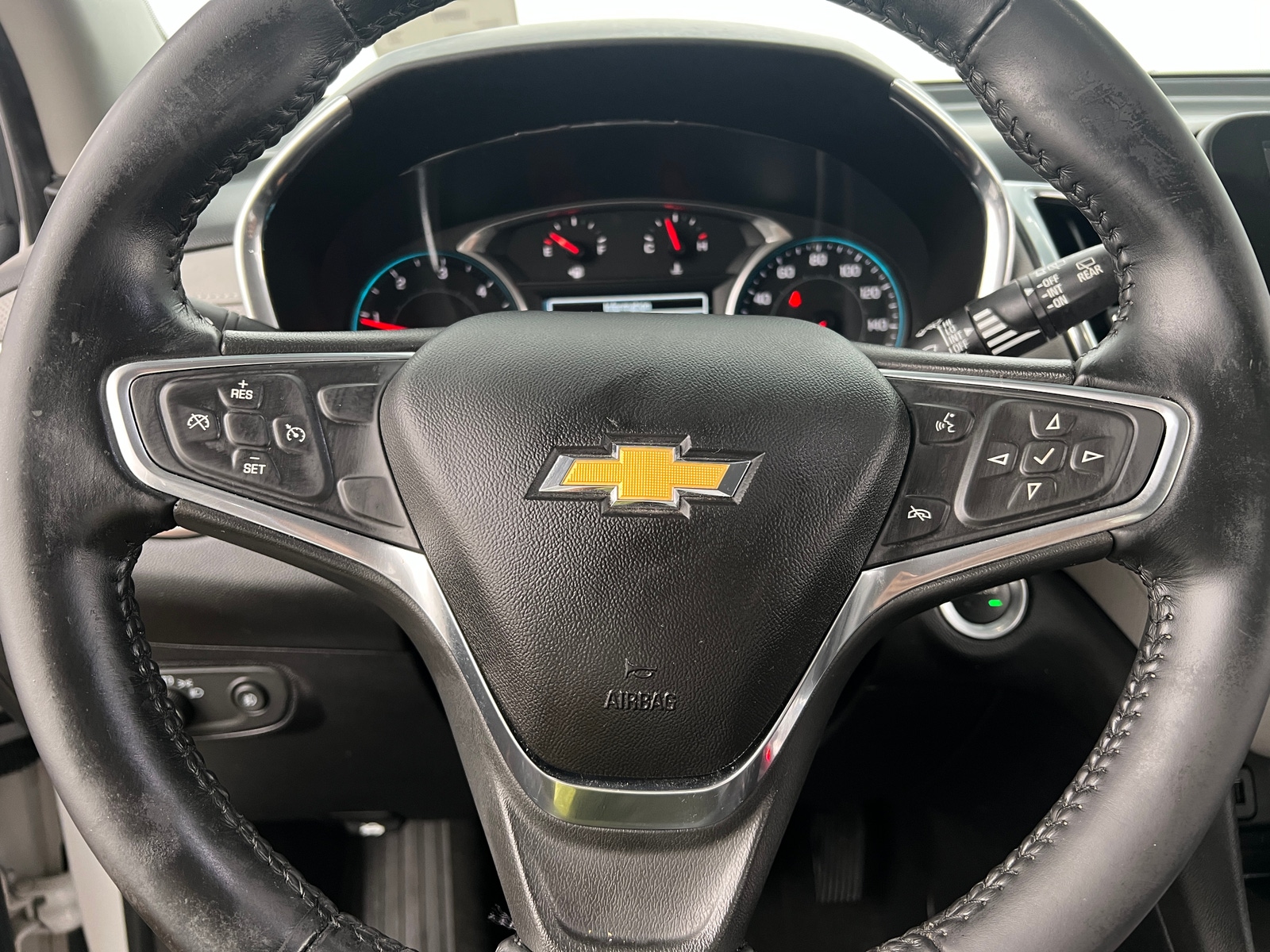Thumbnail: 2018 Chevrolet Equinox - 4