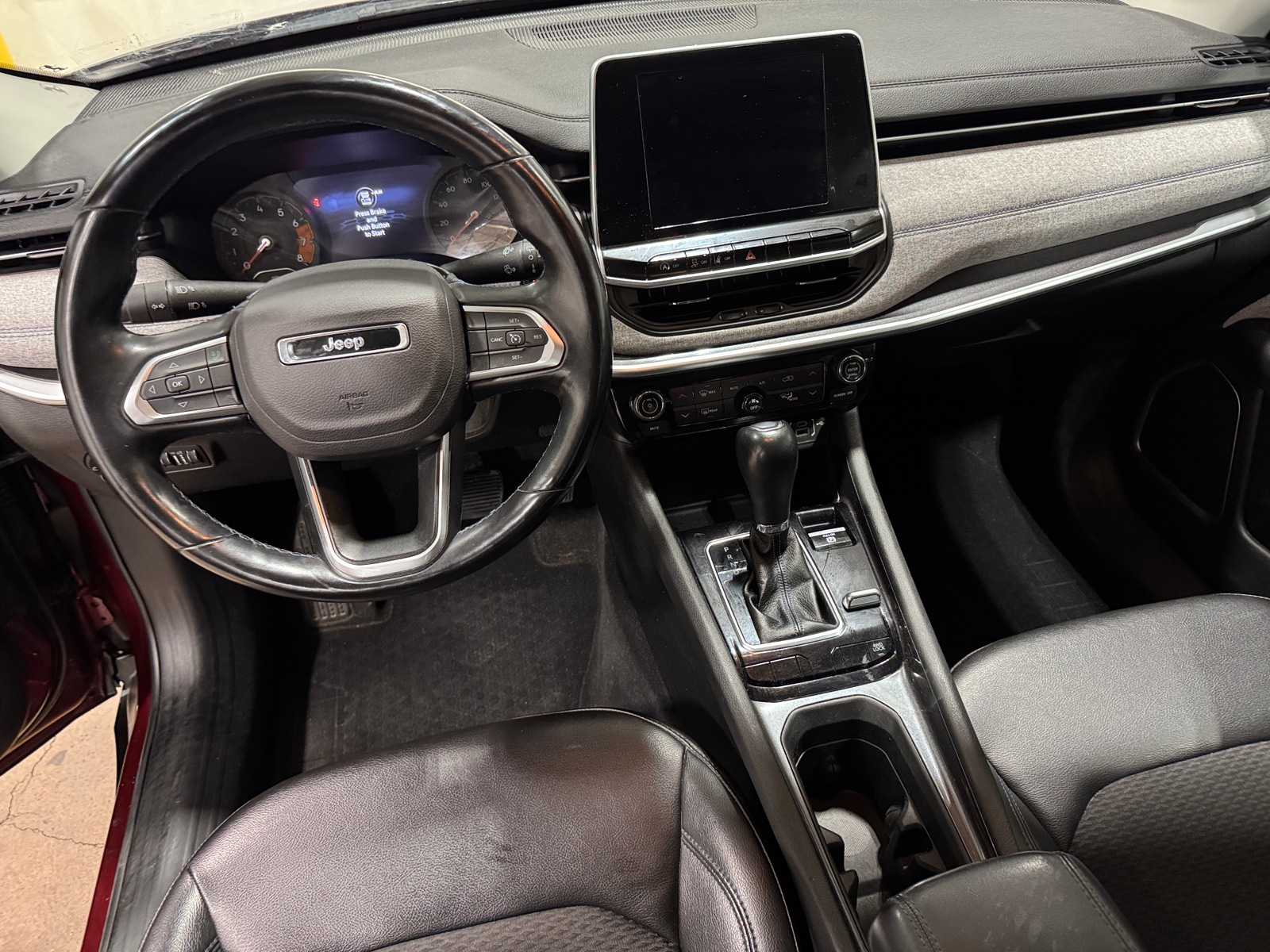 Thumbnail: 2022 Jeep Compass - 3