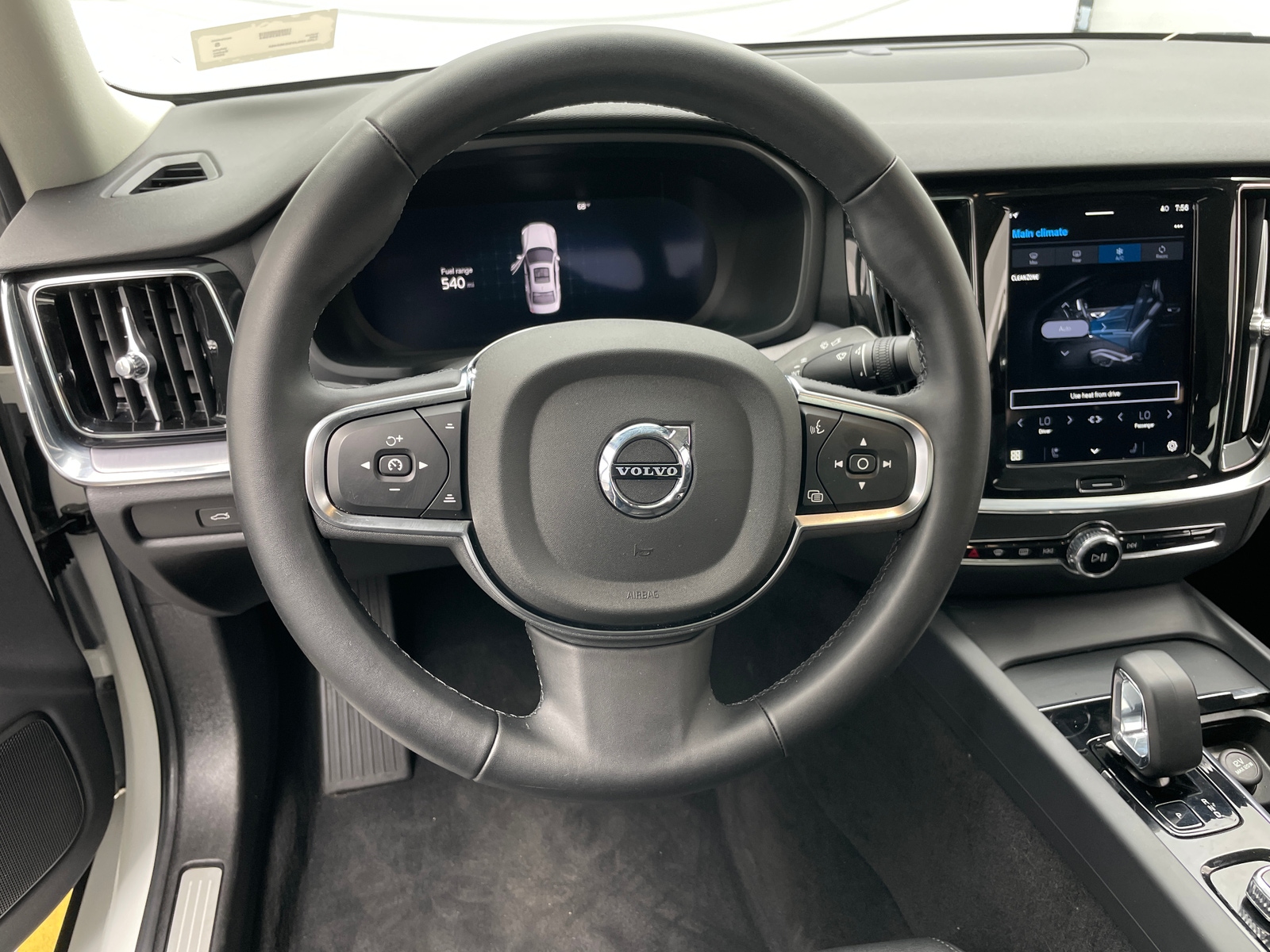 Thumbnail: 2025 Volvo S60 - 5