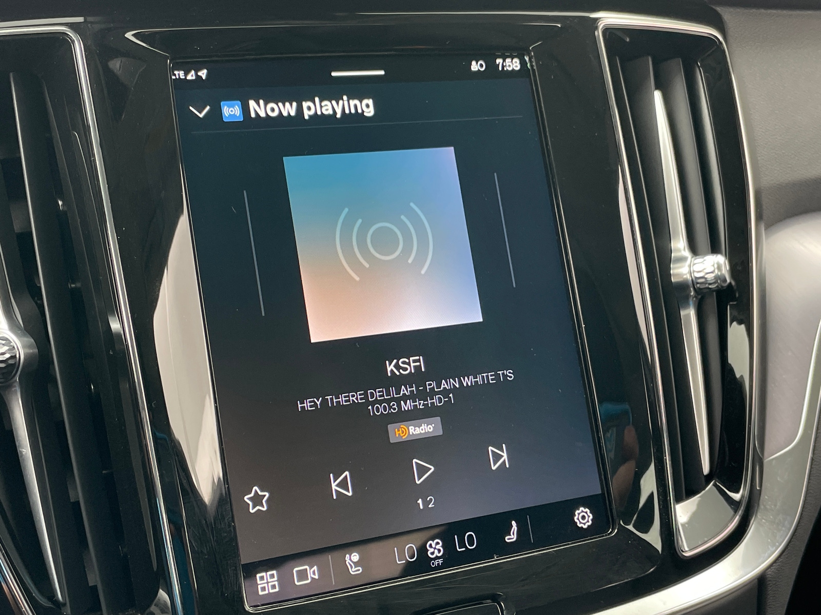 Thumbnail: 2025 Volvo S60 - 4