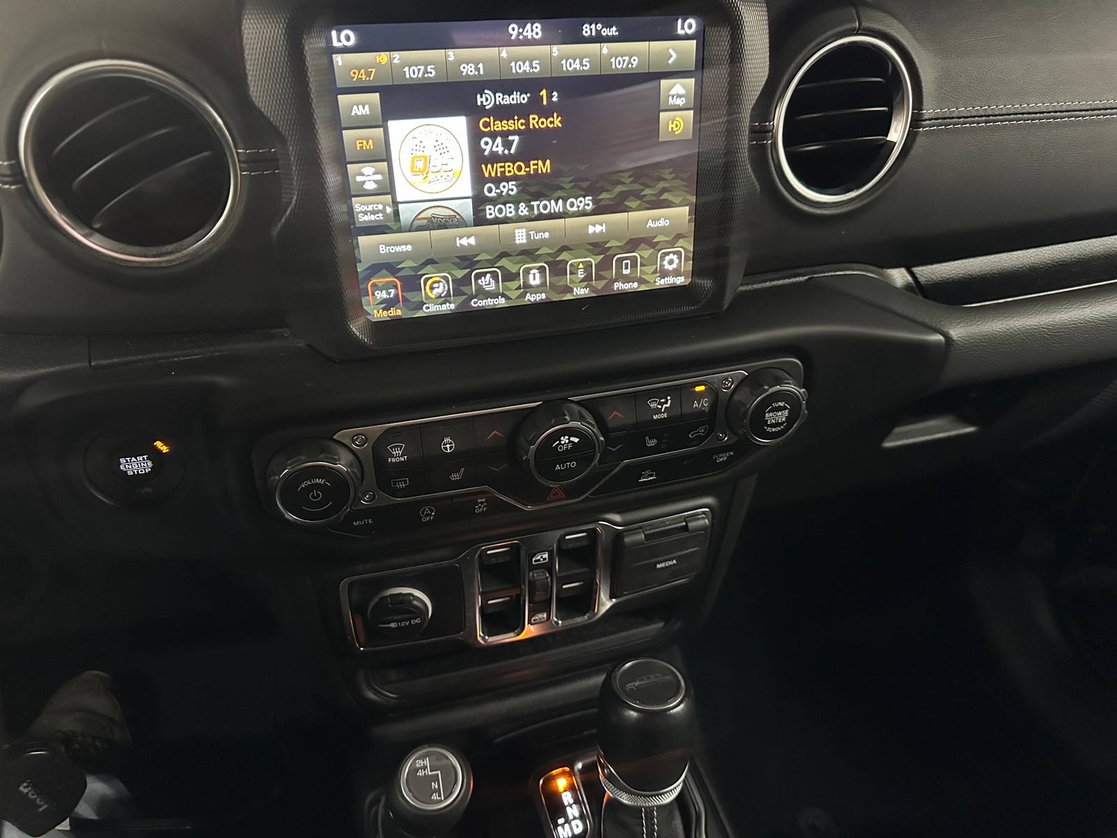 Thumbnail: 2022 Jeep Gladiator - 4