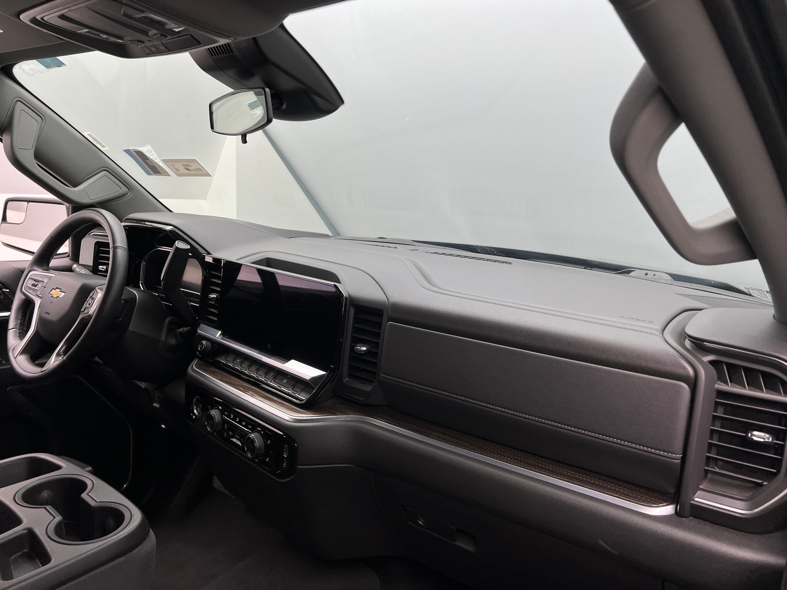 Thumbnail: 2024 Chevrolet Silverado 1500 - 3