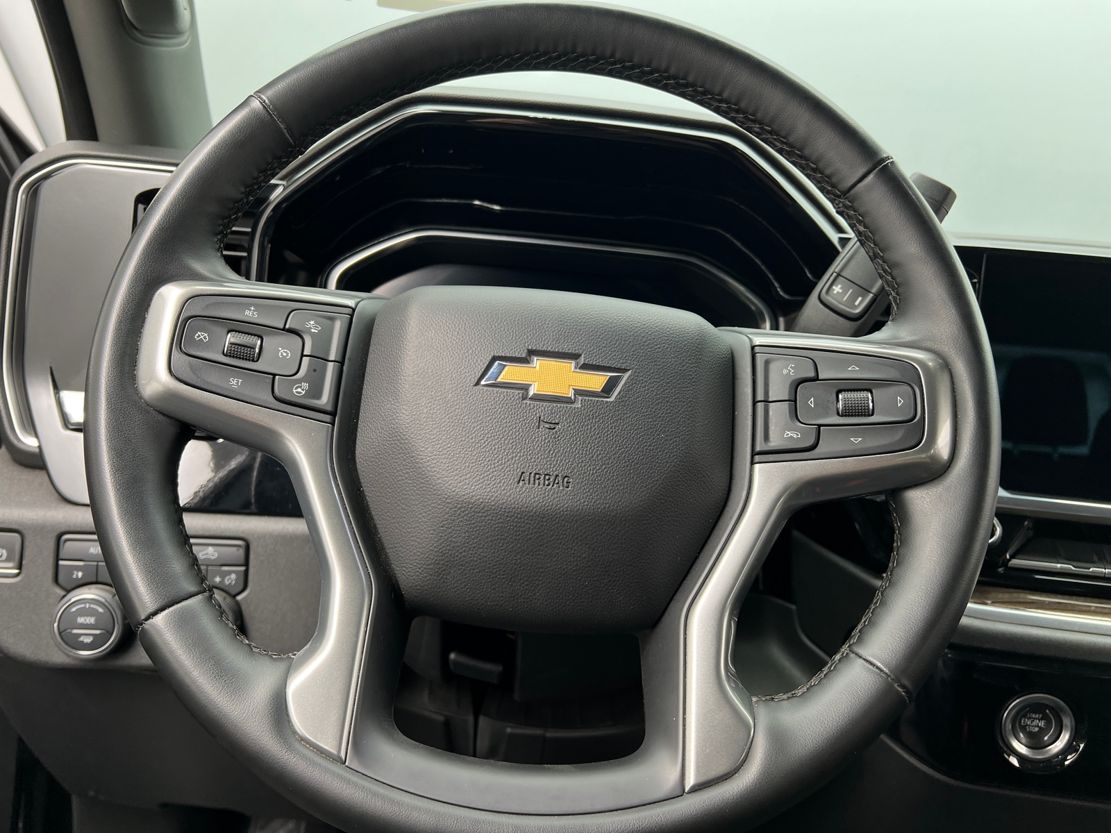 Thumbnail: 2024 Chevrolet Silverado 1500 - 5