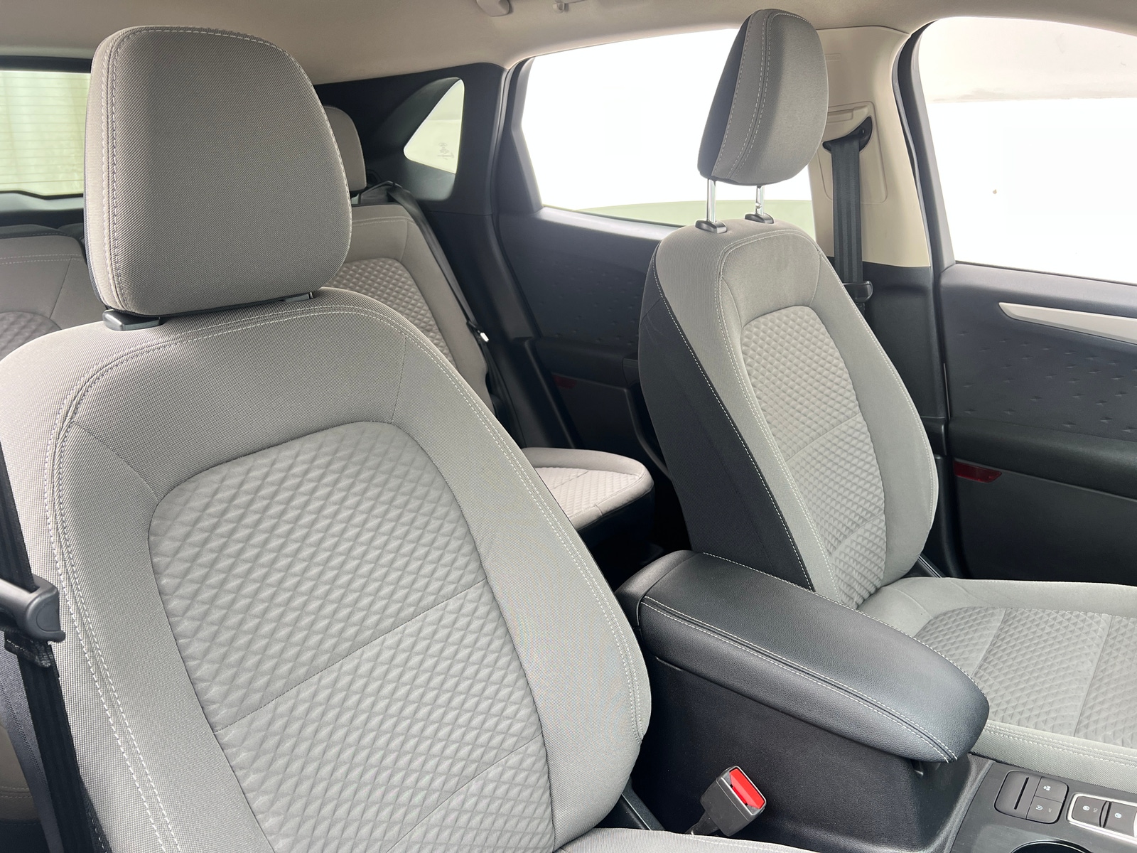 Thumbnail: 2020 Ford Escape - 2