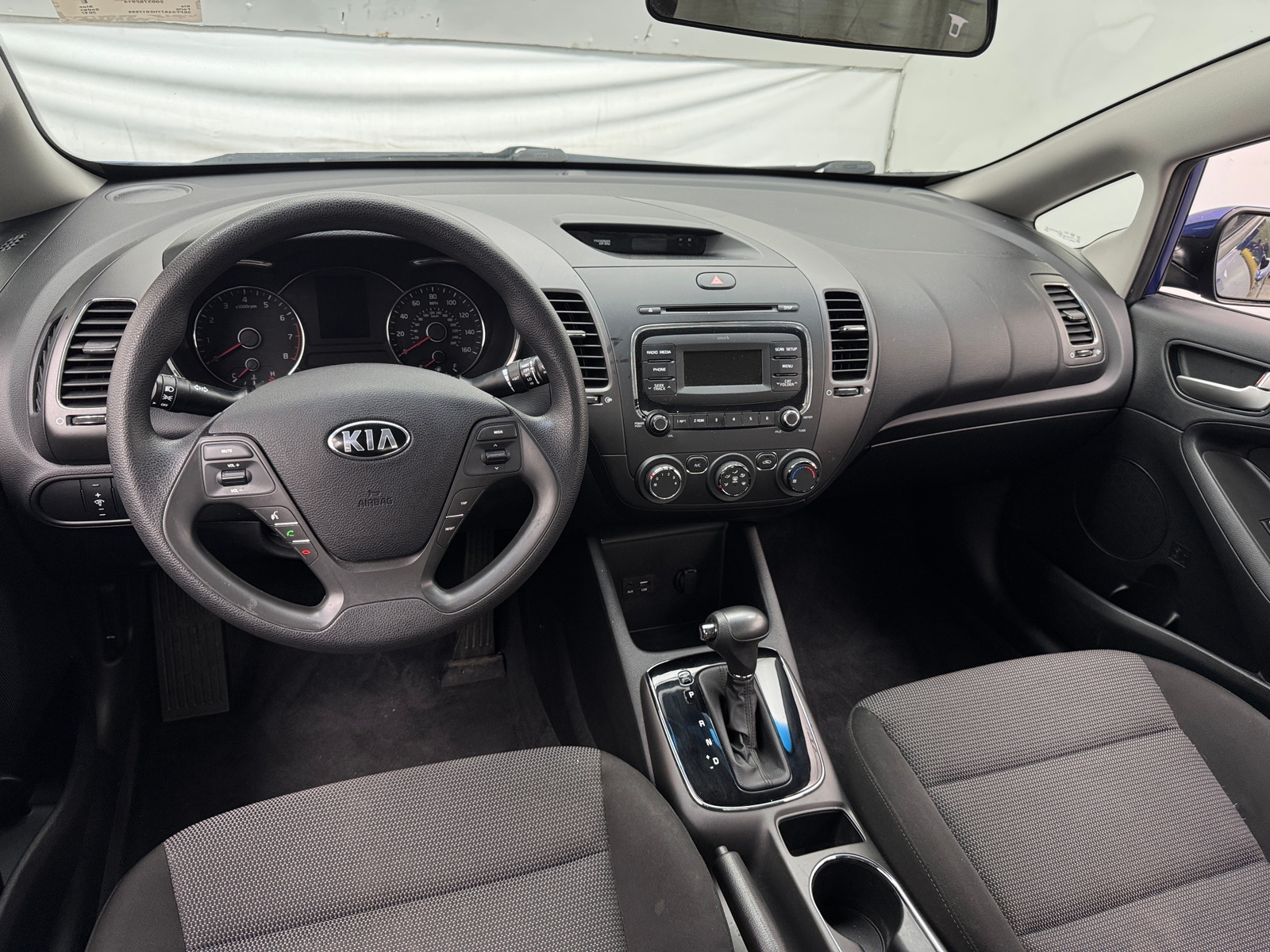 Thumbnail: 2017 Kia Forte - 3