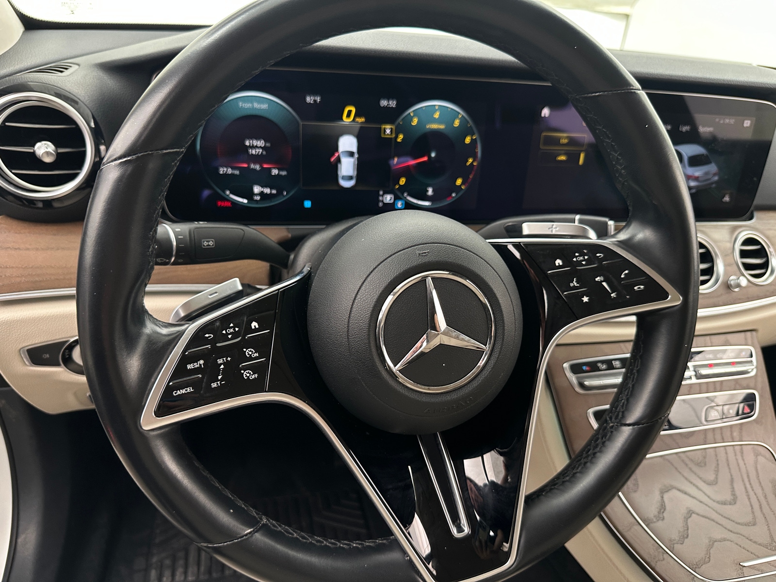 Thumbnail: 2021 Mercedes-Benz E-Class - 4