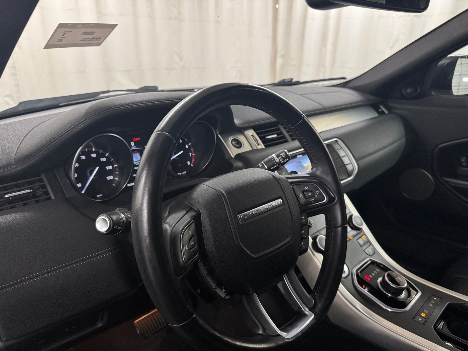 Thumbnail: 2017 Land Rover Range Rover Evoque - 2