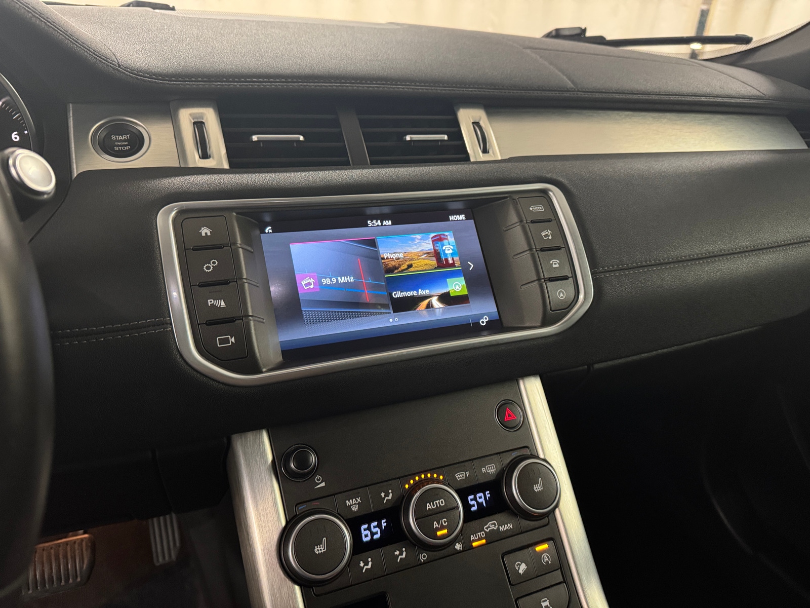 Thumbnail: 2017 Land Rover Range Rover Evoque - 3