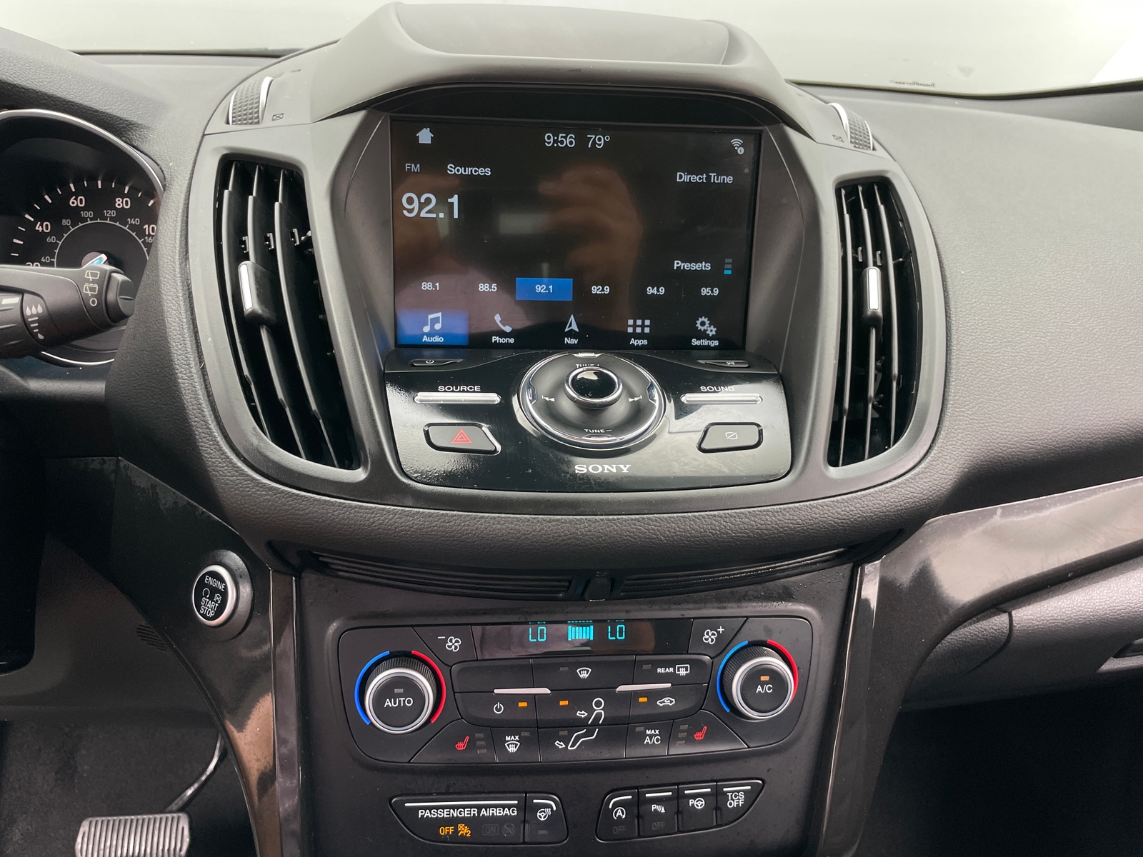 Thumbnail: 2019 Ford Escape - 3