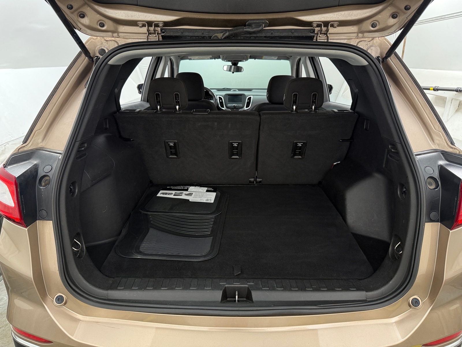 Thumbnail: 2018 Chevrolet Equinox - 7