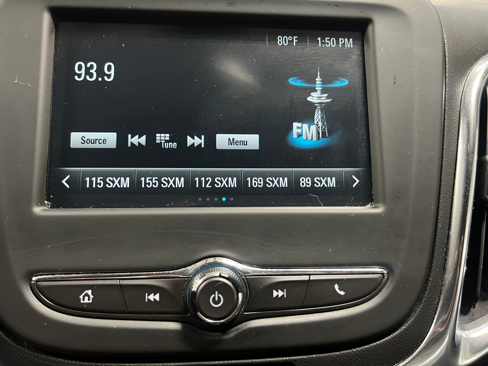 Thumbnail: 2018 Chevrolet Equinox - 4