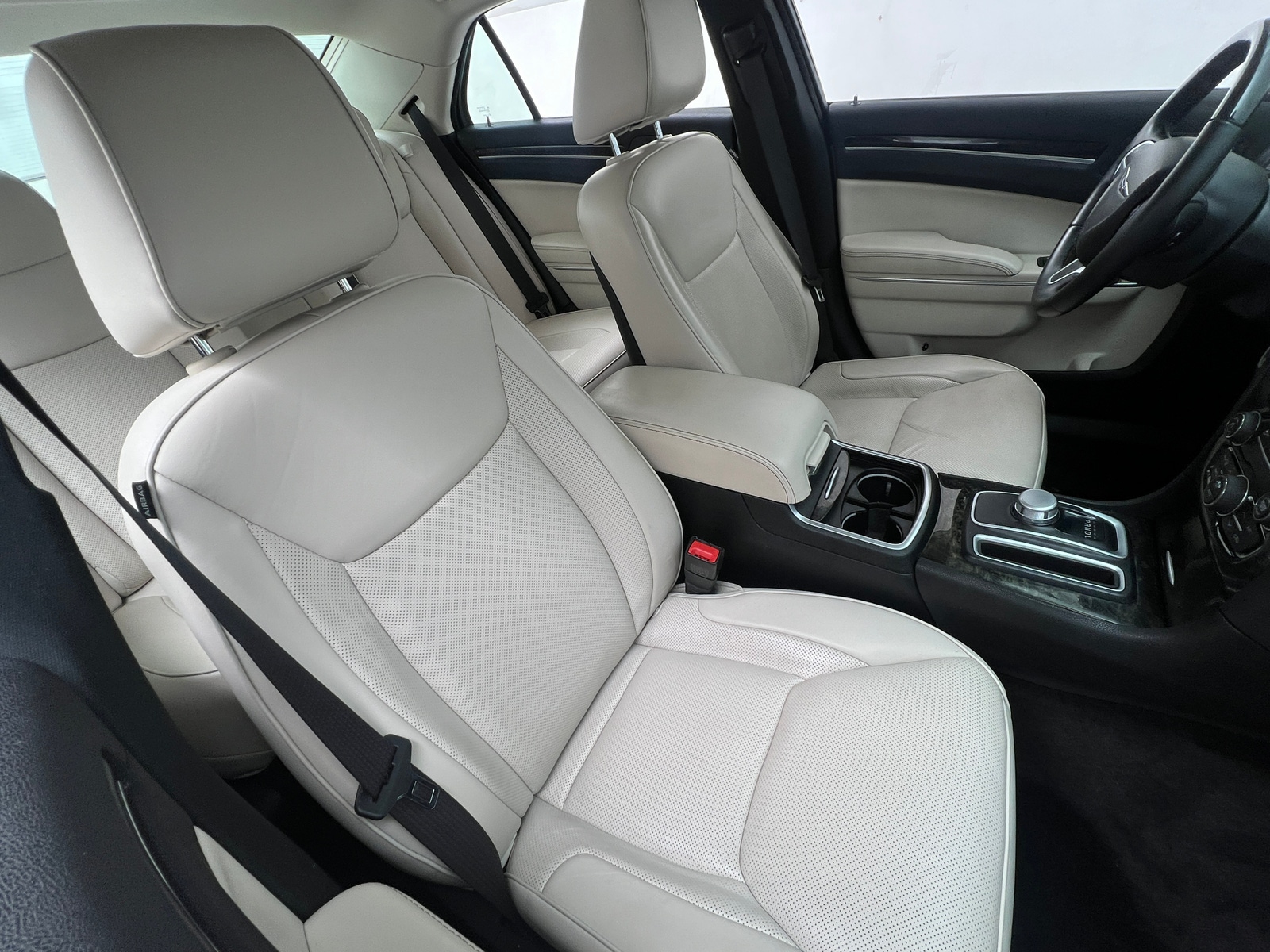 Thumbnail: 2016 Chrysler 300 - 2