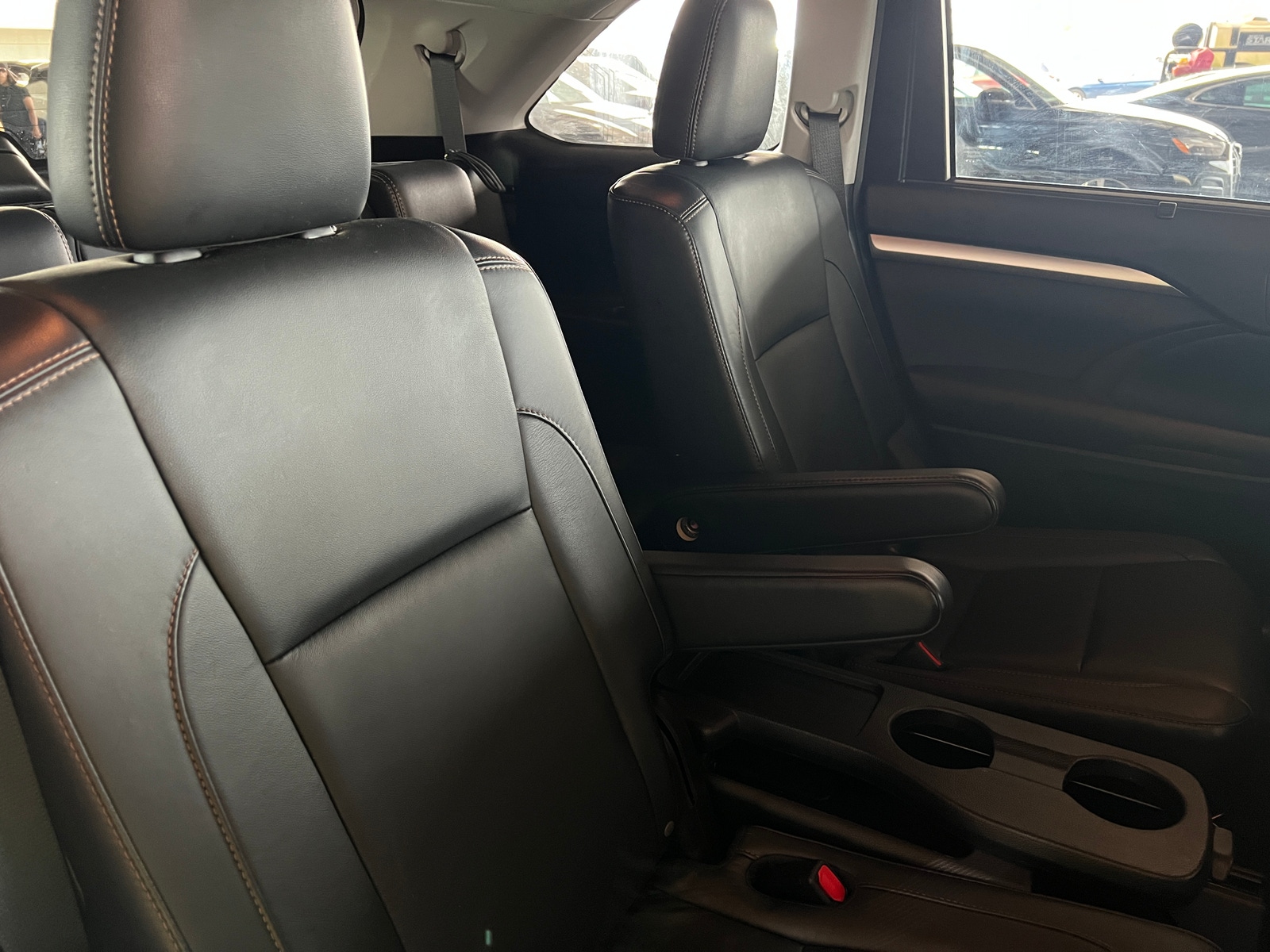 Thumbnail: 2016 Toyota Highlander - 5