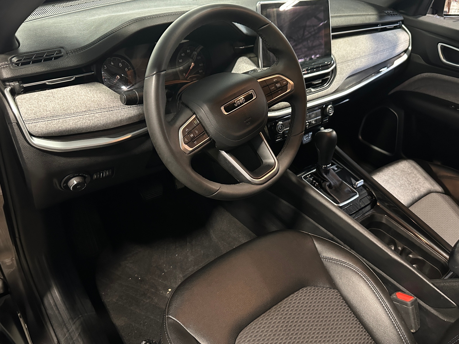 Thumbnail: 2024 Jeep Compass - 3