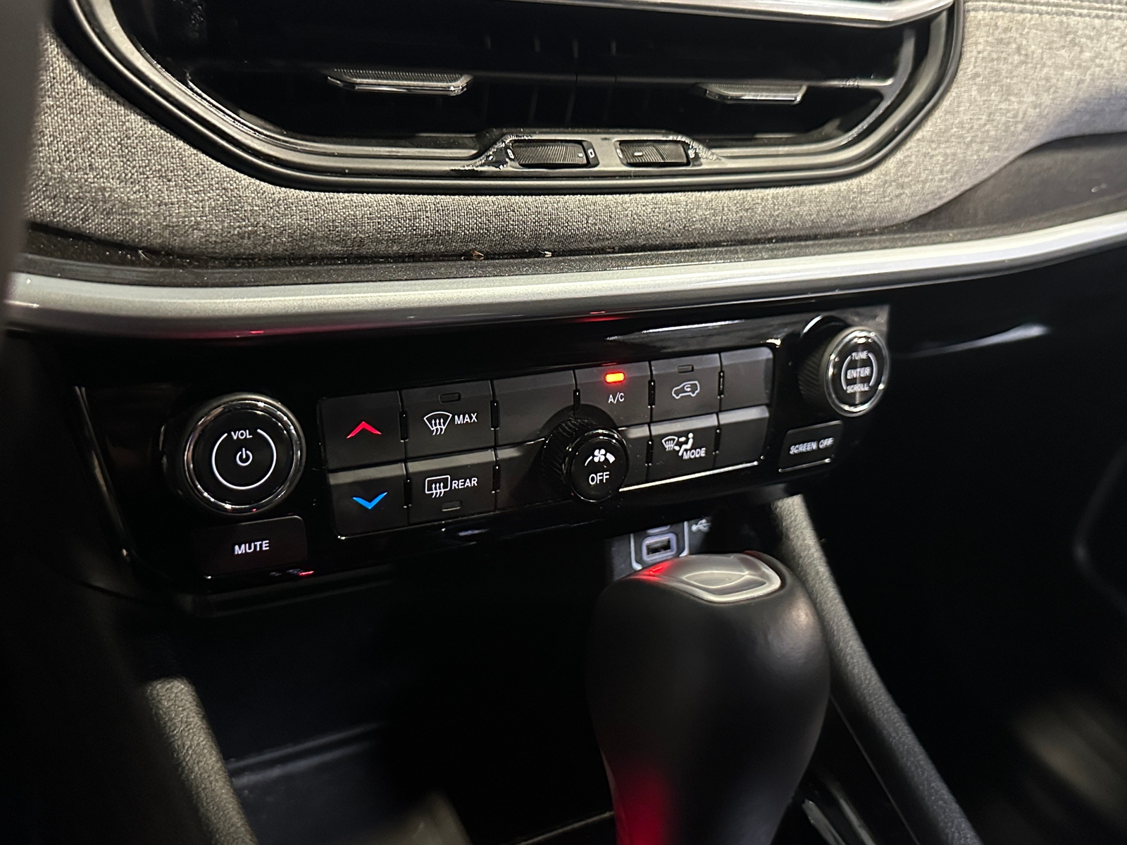 Thumbnail: 2024 Jeep Compass - 4