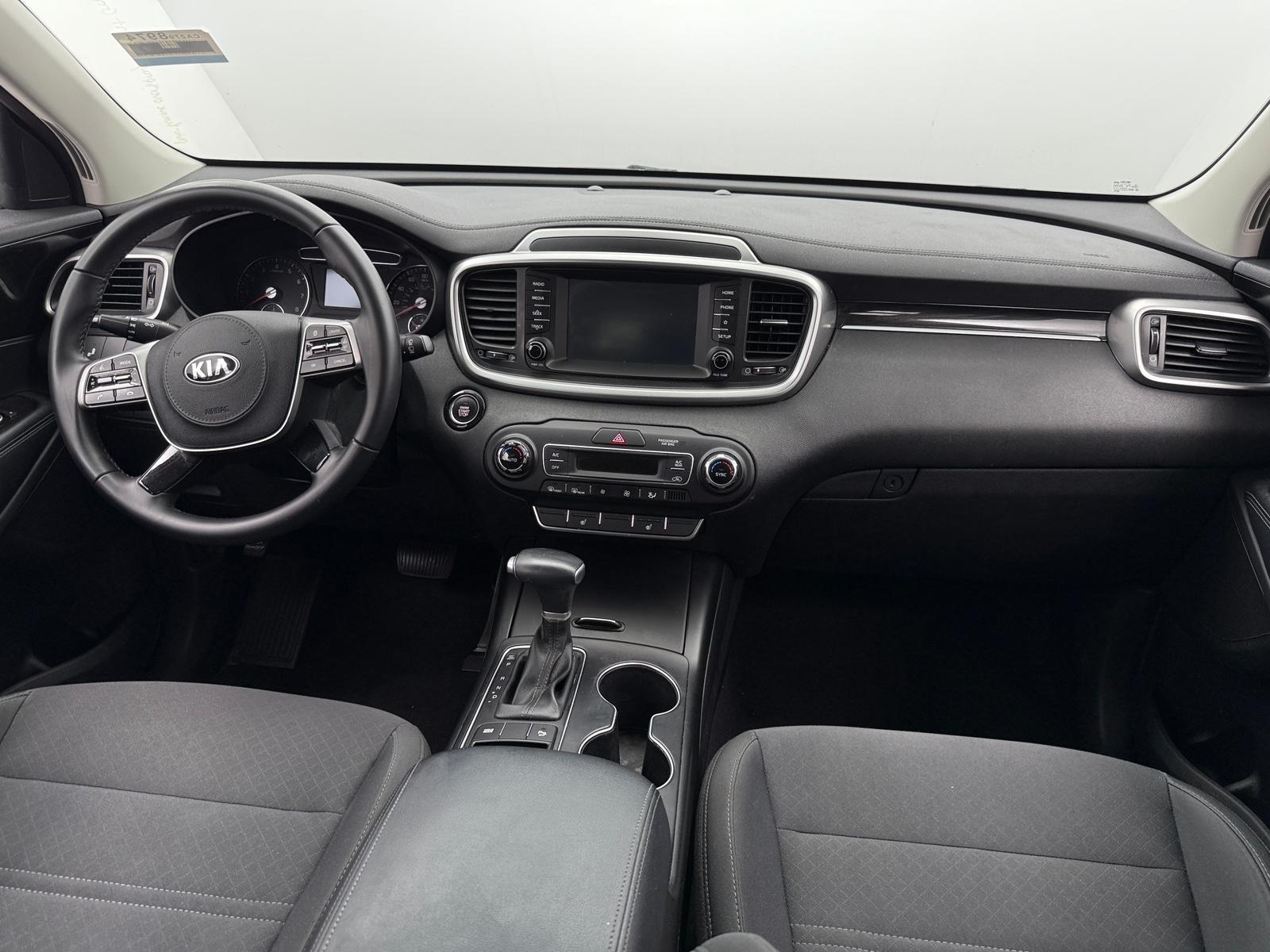 Thumbnail: 2020 Kia Sorento - 3