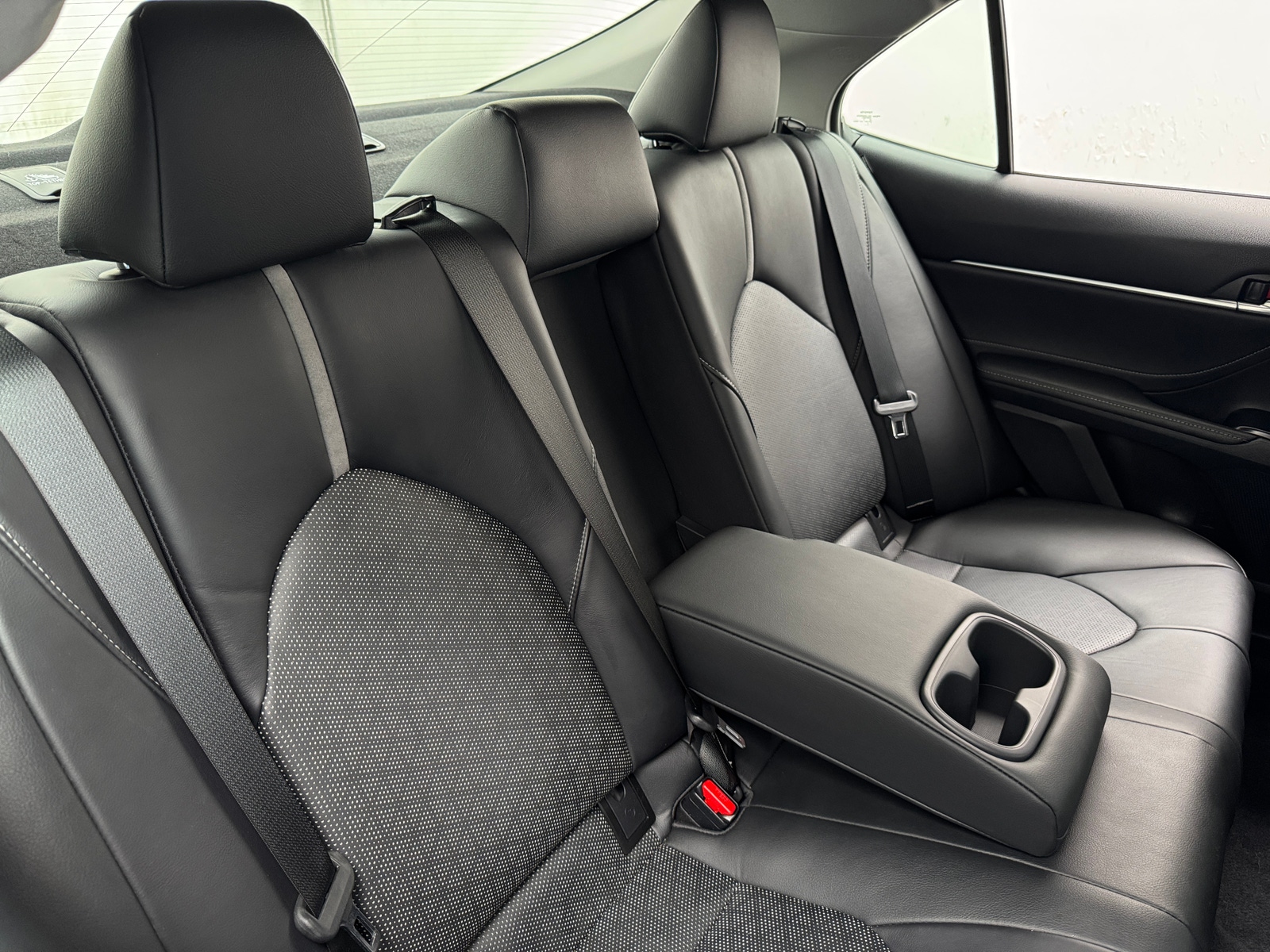 Thumbnail: 2018 Toyota Camry - 5