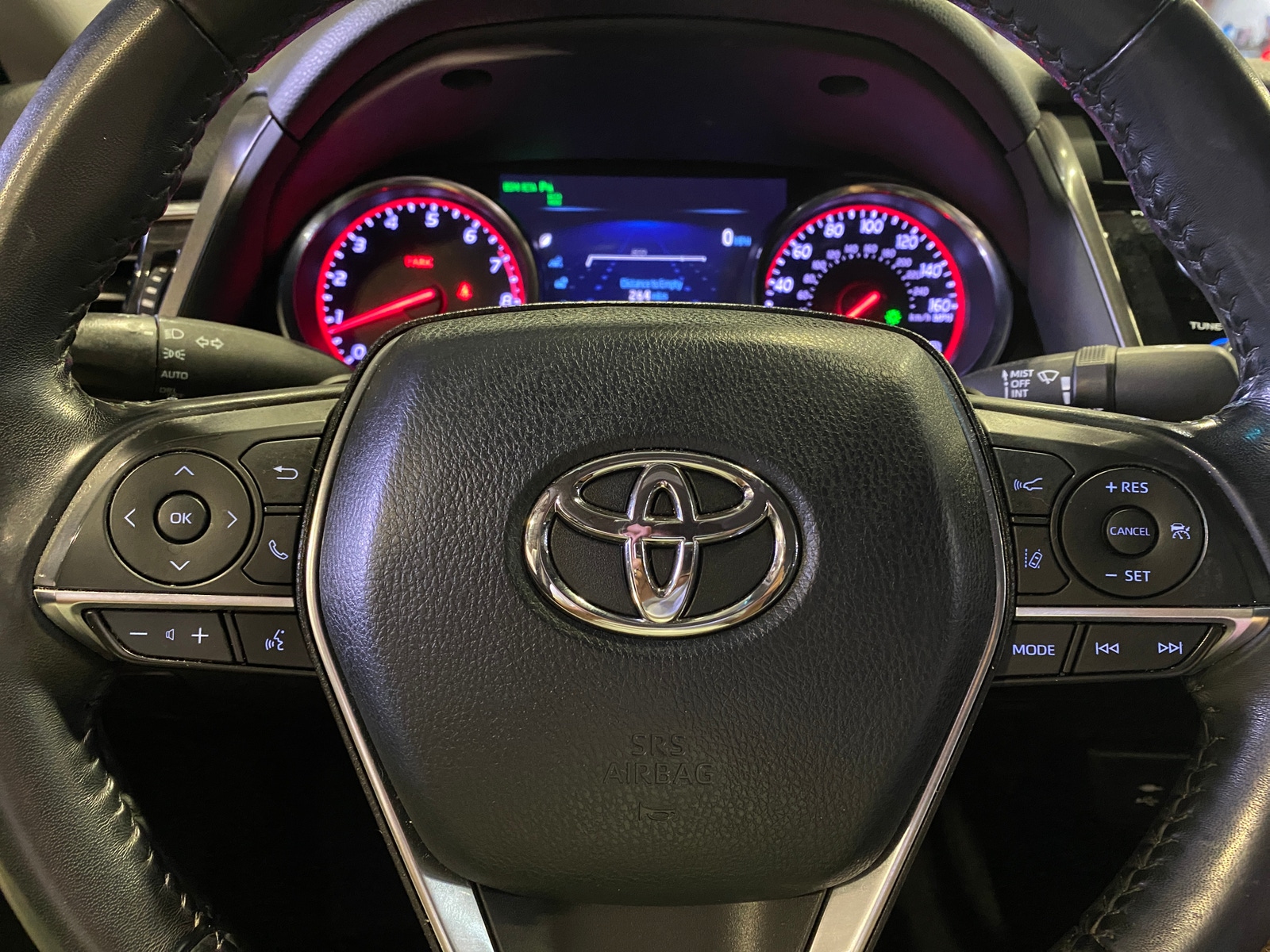 Thumbnail: 2018 Toyota Camry - 4