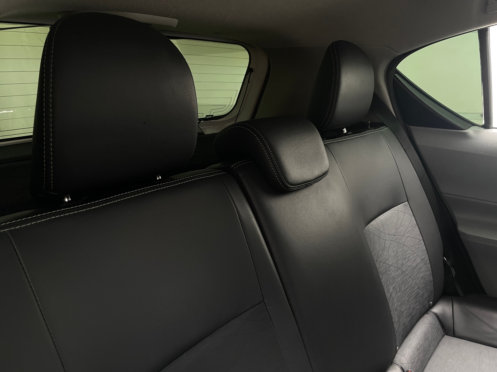 Thumbnail: 2013 Toyota Prius c - 5