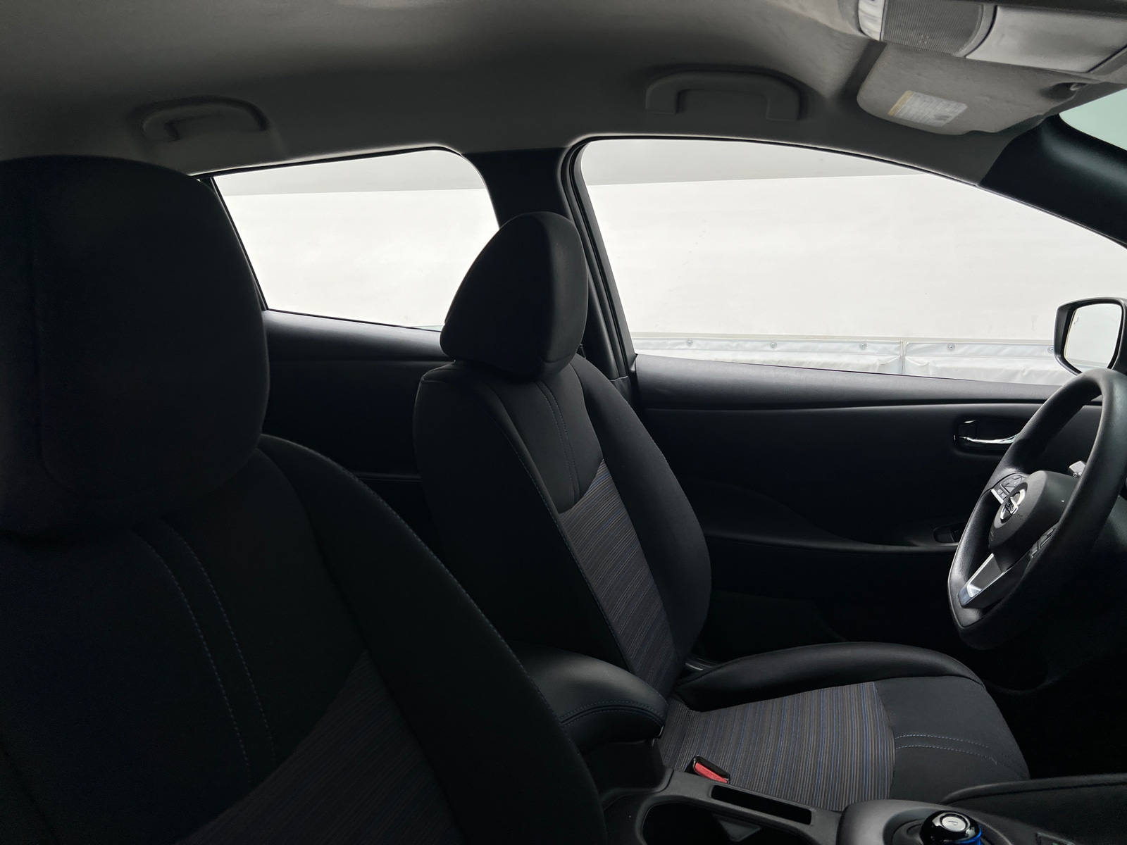 Thumbnail: 2022 Nissan Leaf - 2