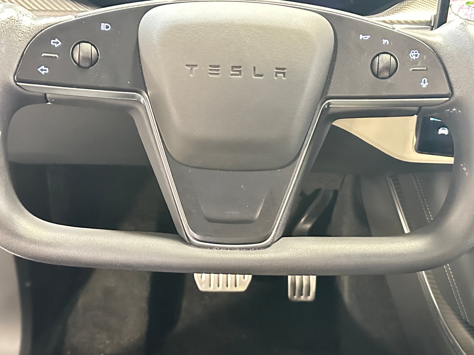 Thumbnail: 2023 Tesla Model X - 4
