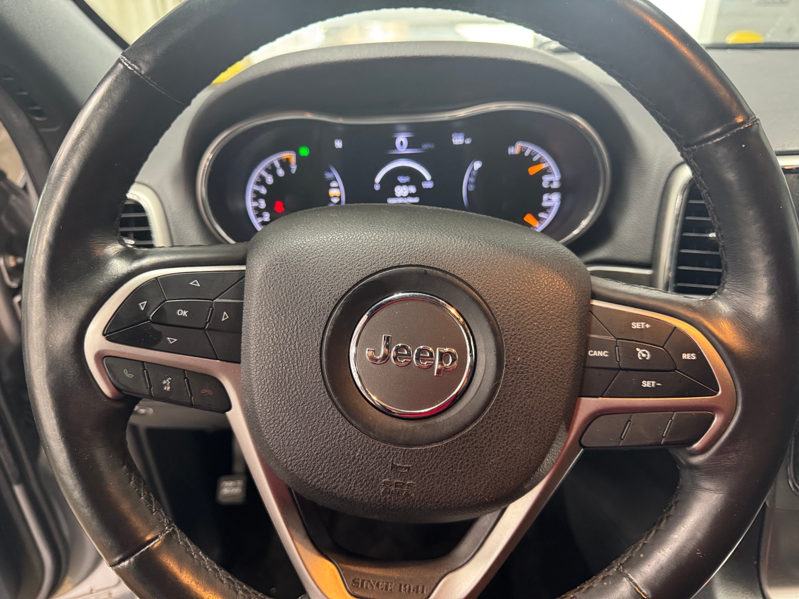 Thumbnail: 2018 Jeep Grand Cherokee - 4