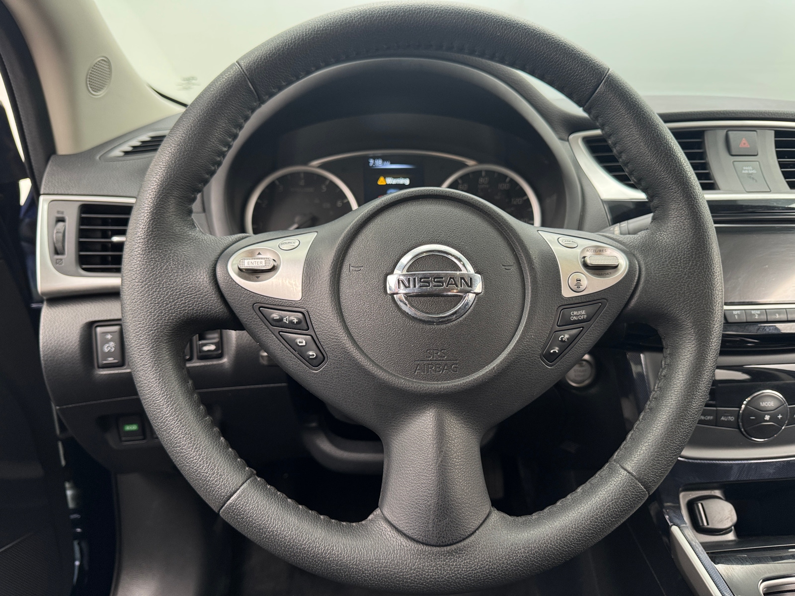 Thumbnail: 2018 Nissan Sentra - 5