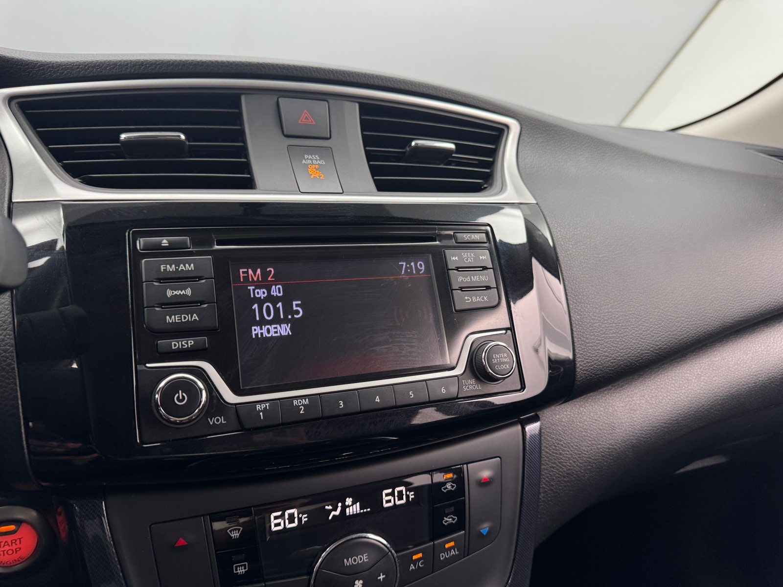 Thumbnail: 2018 Nissan Sentra - 4